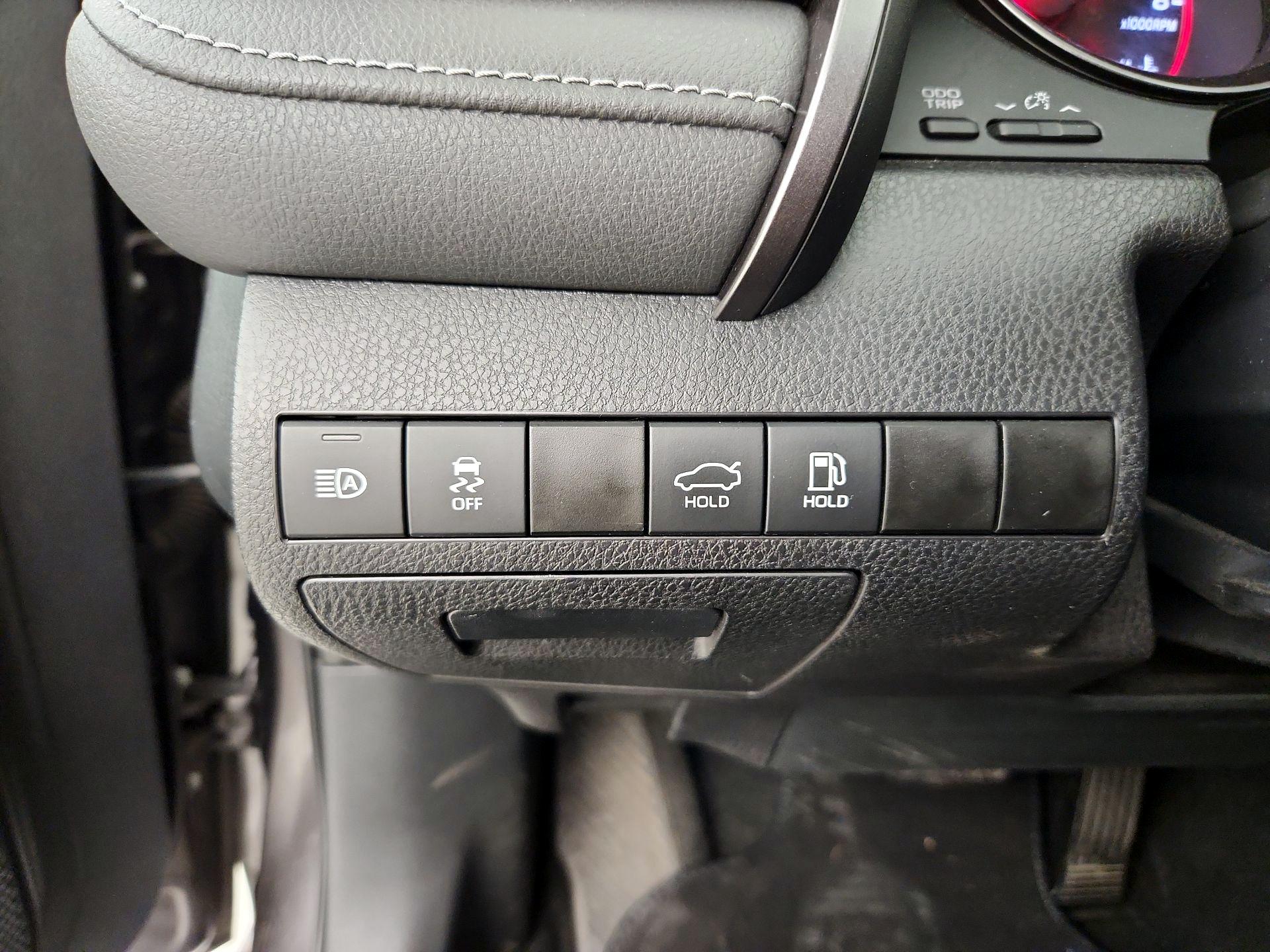 Thumbnail: 2023 Toyota Camry - 13