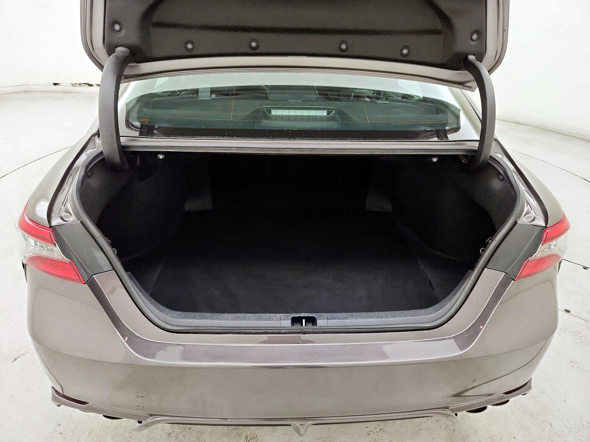 Thumbnail: 2023 Toyota Camry - 20