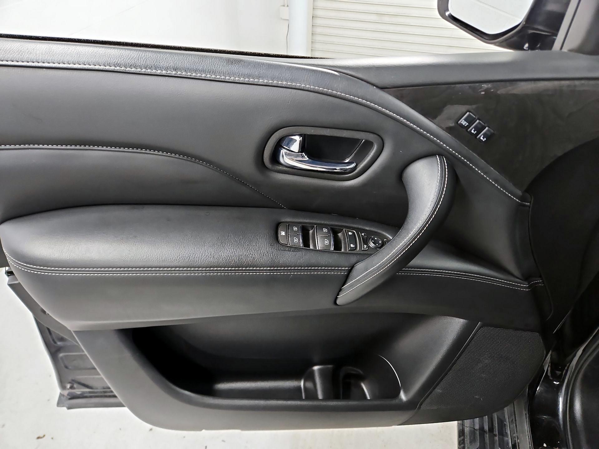 Thumbnail: 2024 INFINITI QX80 - 12