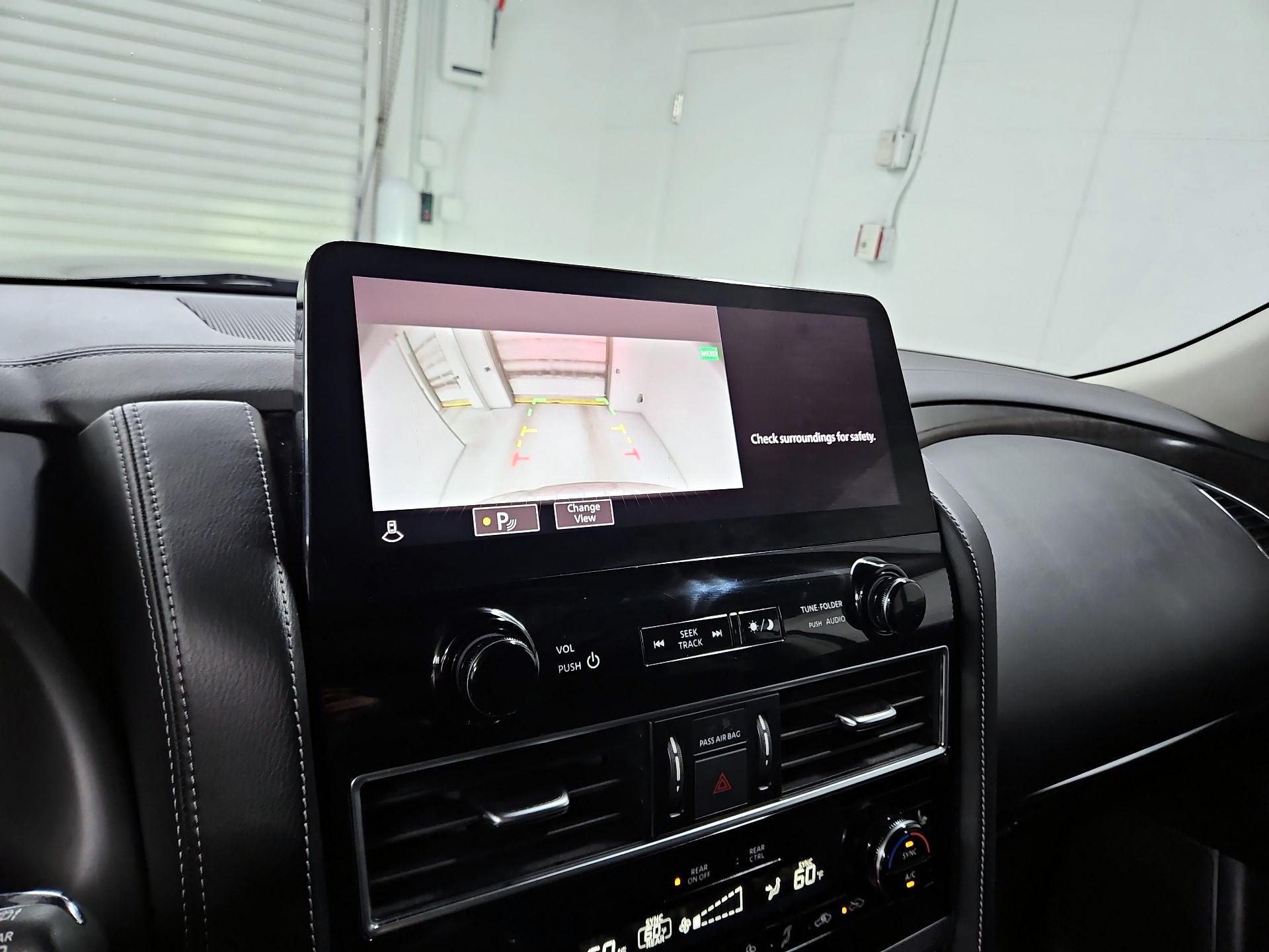 Thumbnail: 2024 INFINITI QX80 - 15