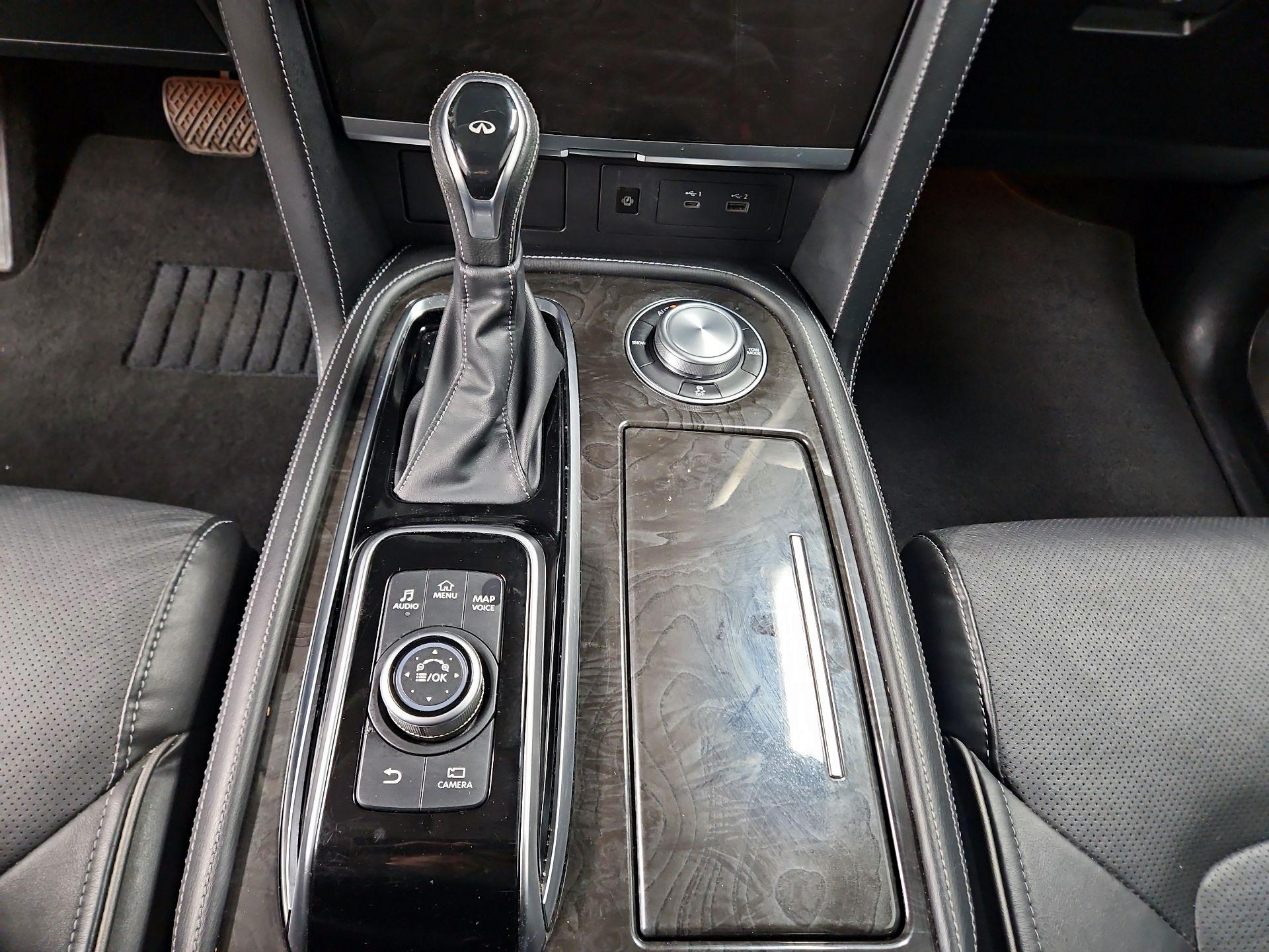 Thumbnail: 2024 INFINITI QX80 - 18