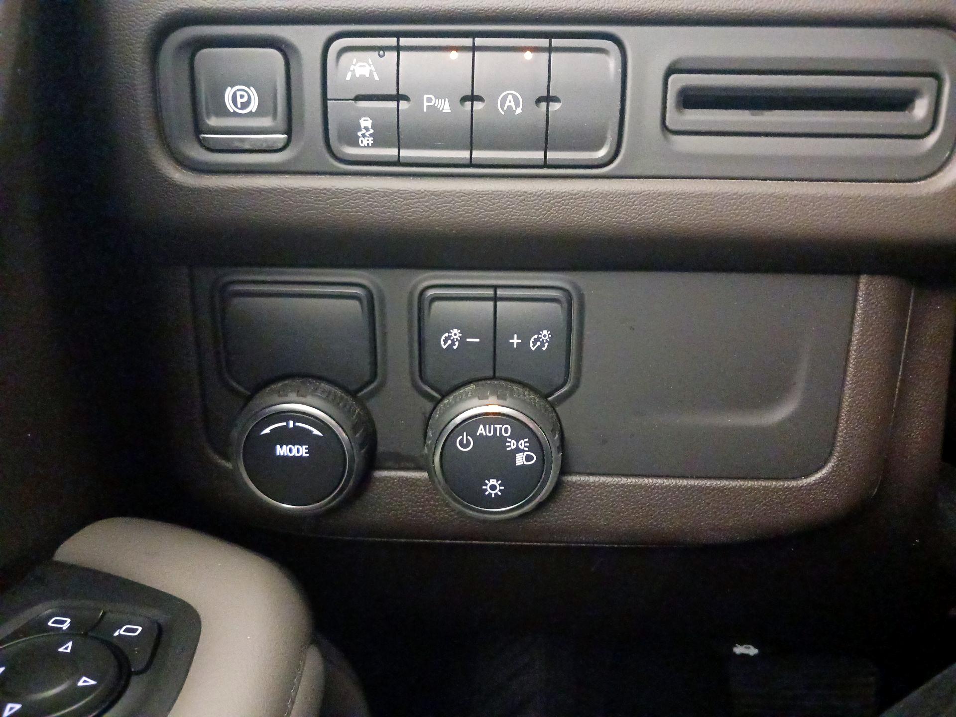 Thumbnail: 2024 Chevrolet Tahoe - 13