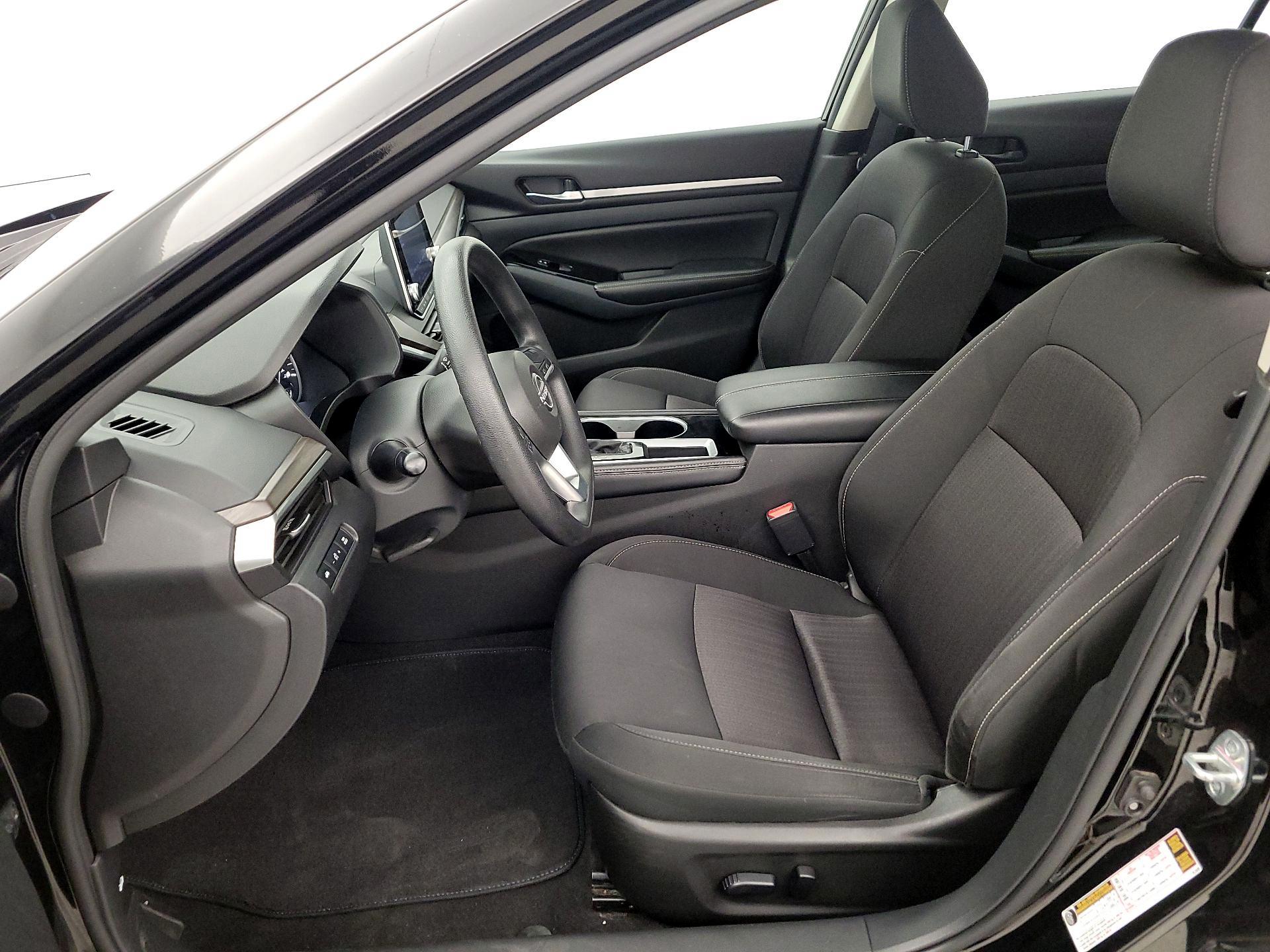 Thumbnail: 2023 Nissan Altima - 11