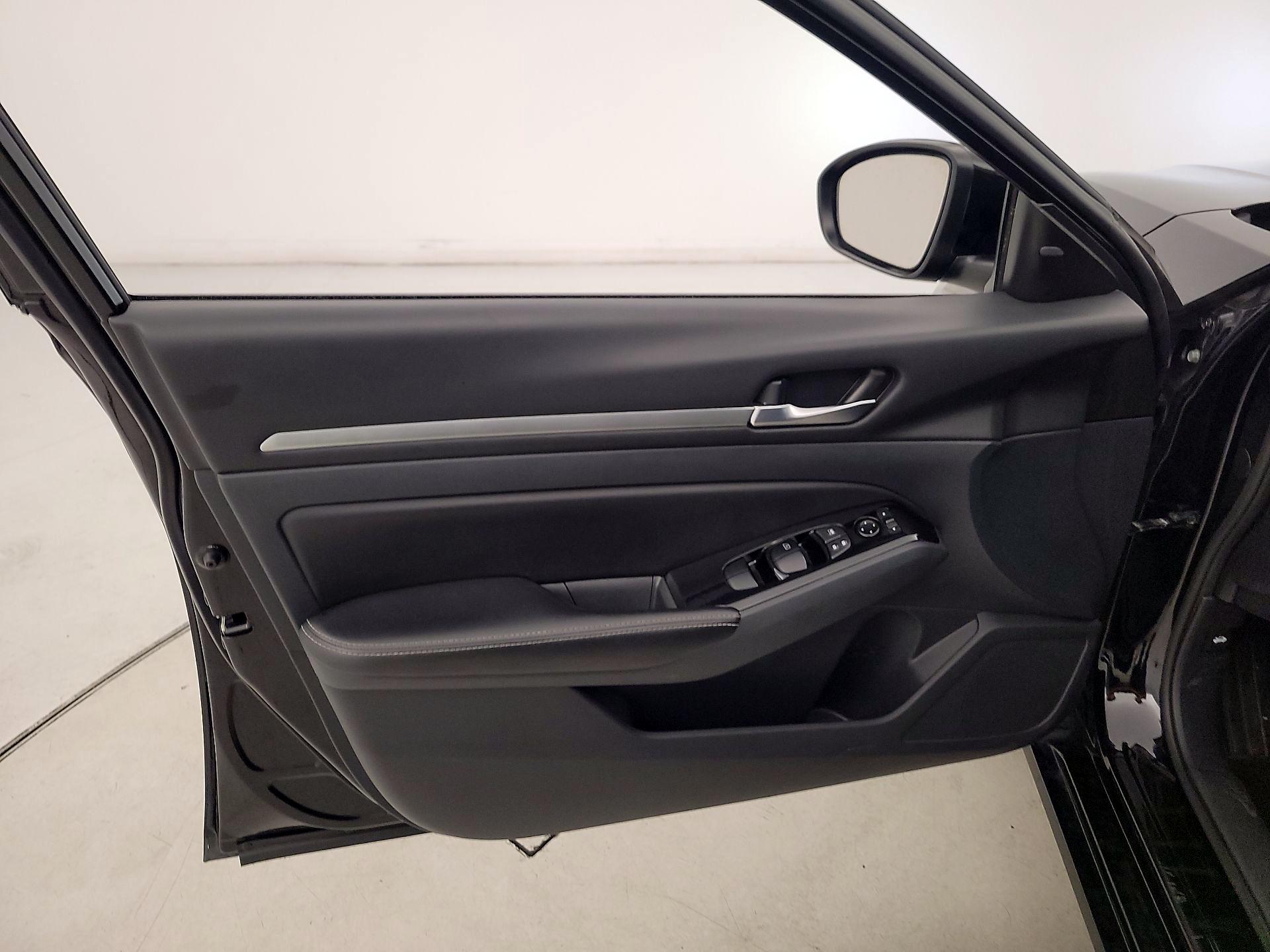 Thumbnail: 2023 Nissan Altima - 12