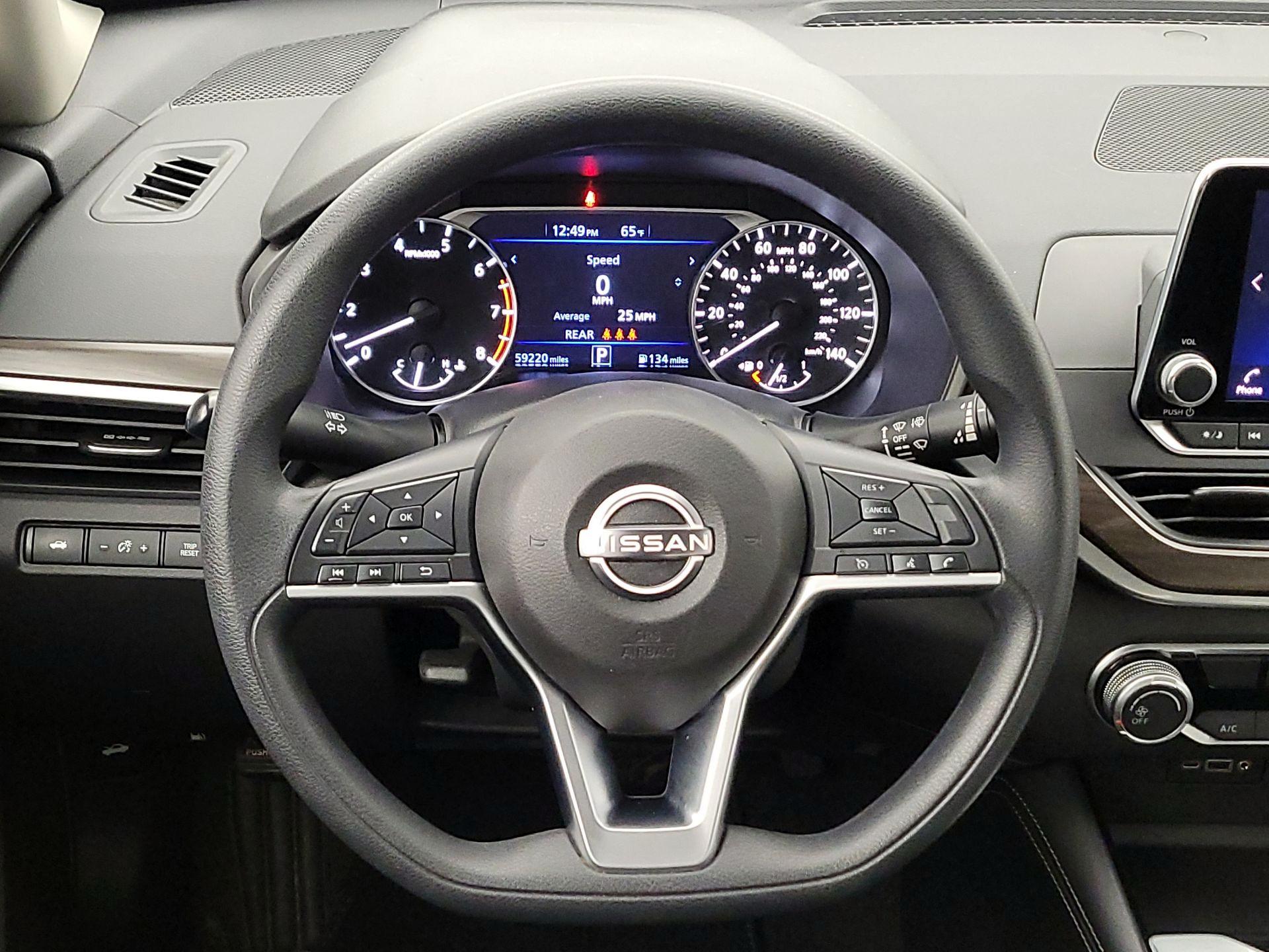 Thumbnail: 2023 Nissan Altima - 10