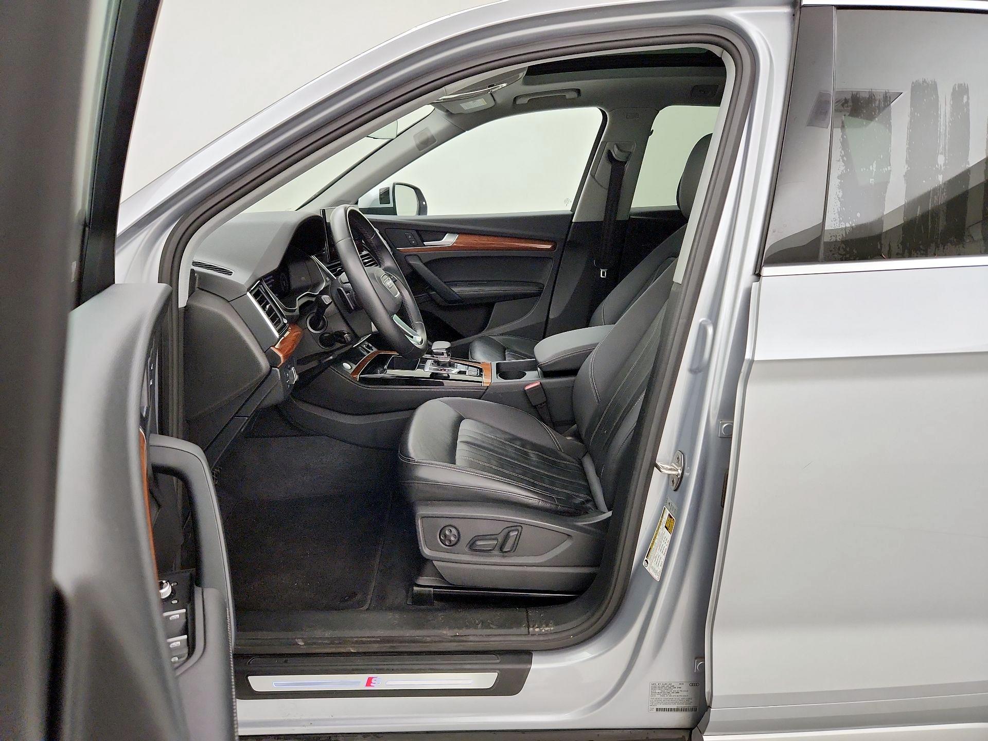 Thumbnail: 2023 Audi Q5 - 11