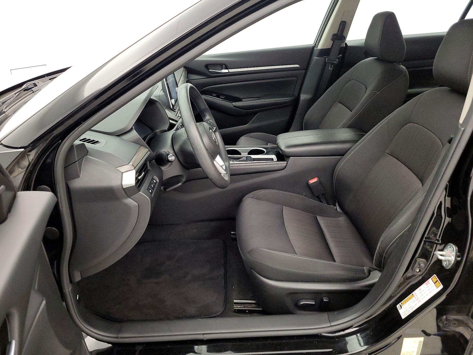 Thumbnail: 2023 Nissan Altima - 11