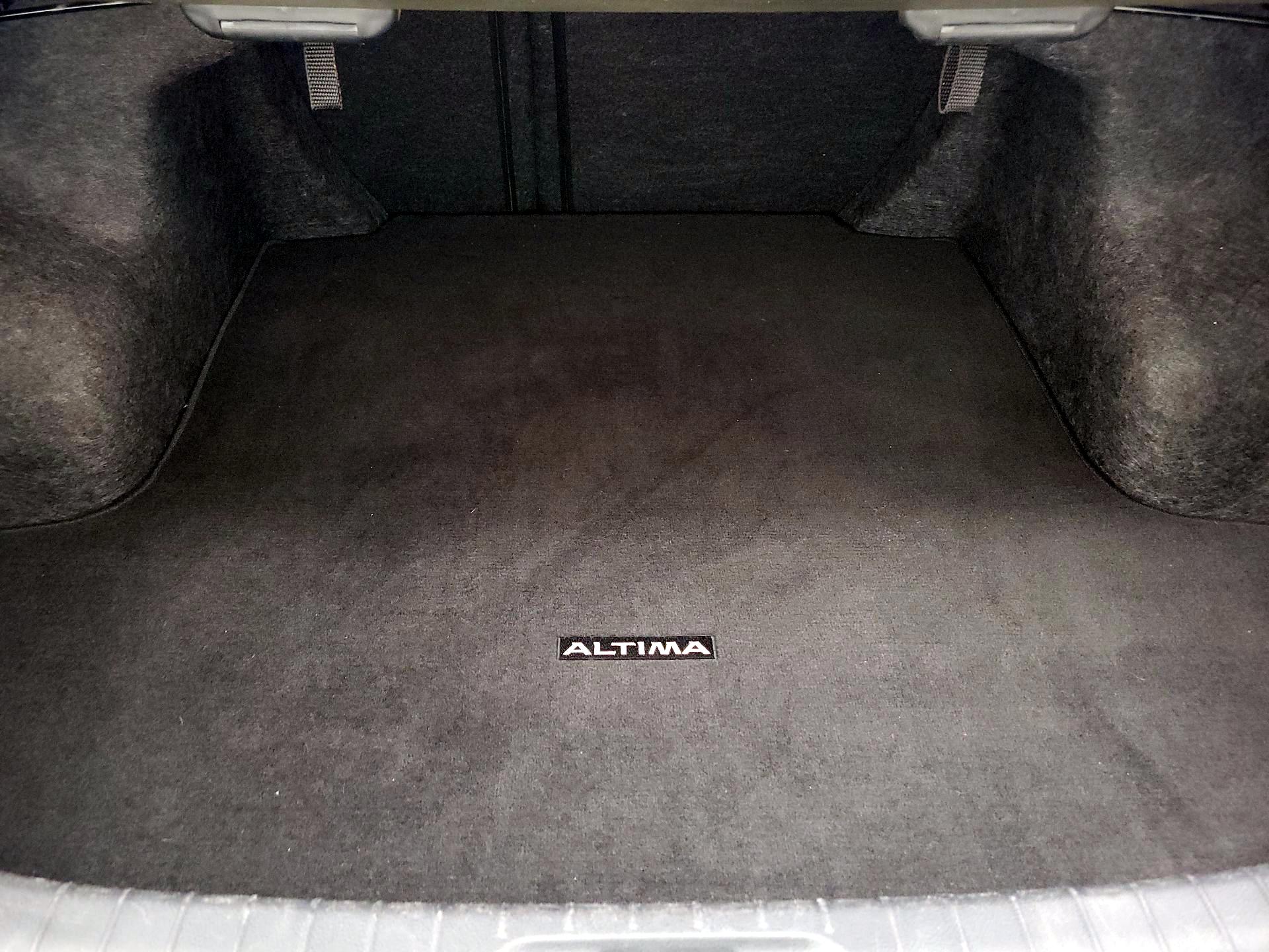 Thumbnail: 2023 Nissan Altima - 20