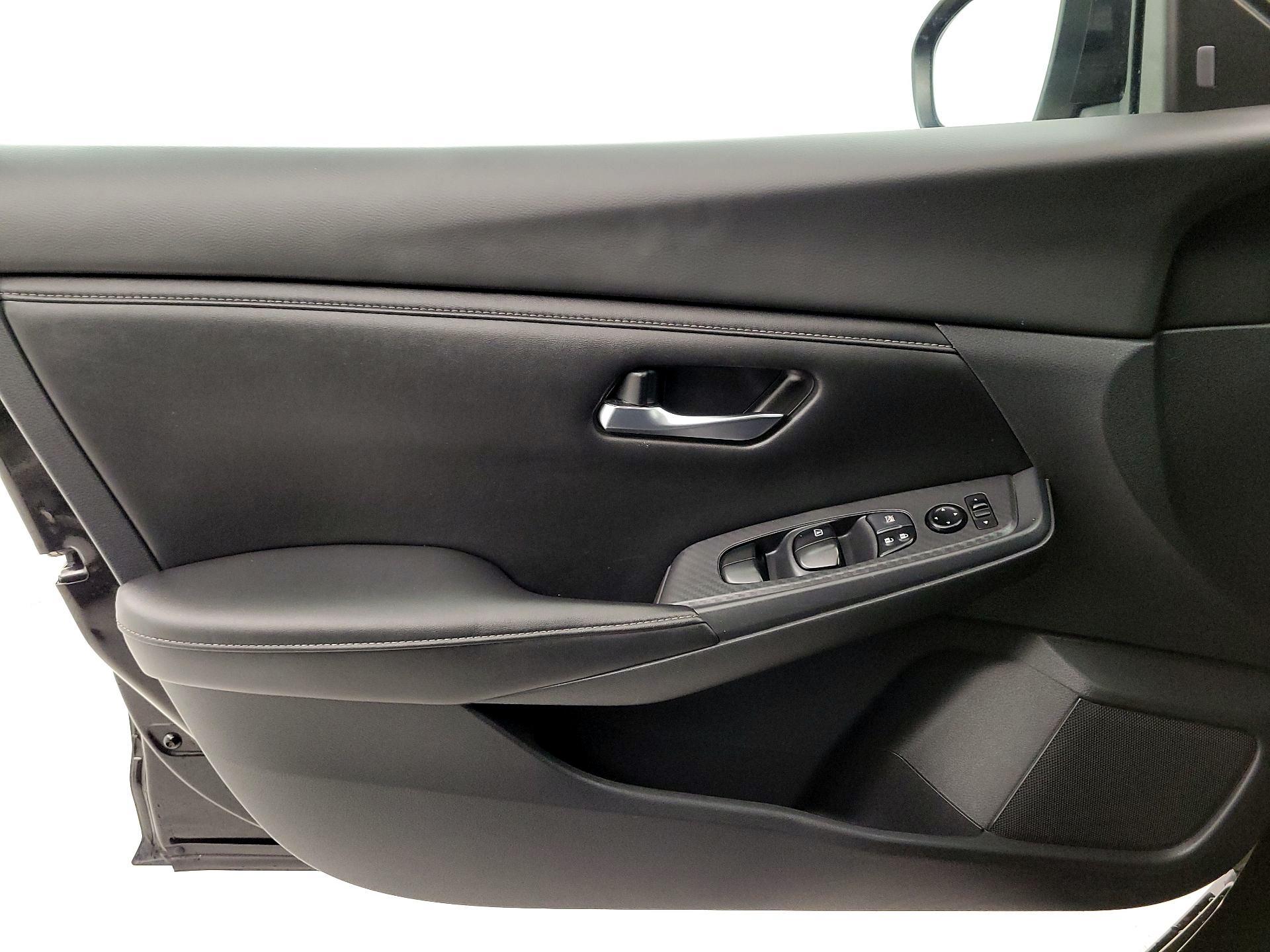 Thumbnail: 2022 Nissan Sentra - 12