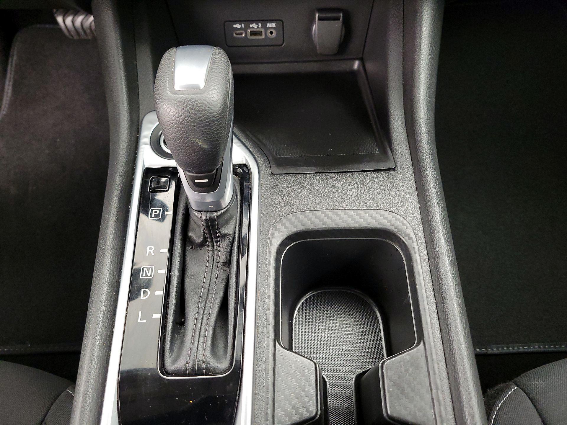 Thumbnail: 2022 Nissan Sentra - 17