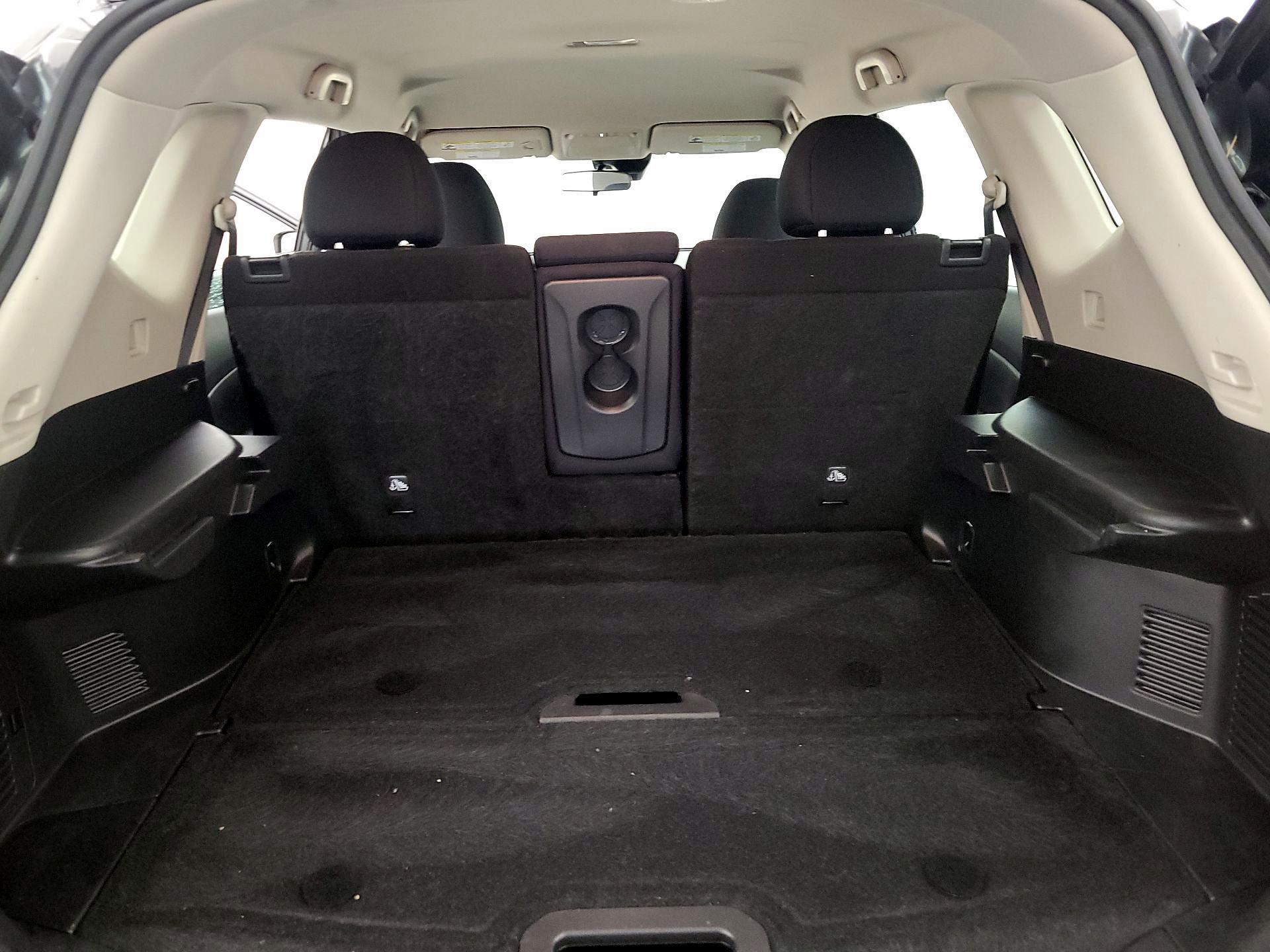 Thumbnail: 2020 Nissan Rogue - 20