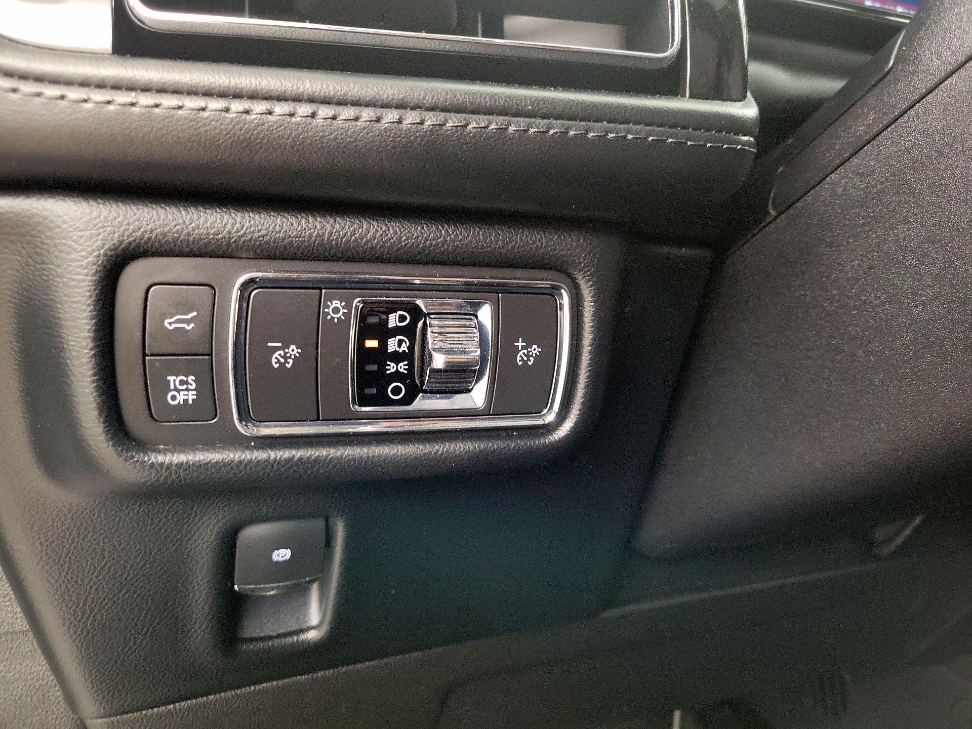 Thumbnail: 2021 Lincoln Nautilus - 13