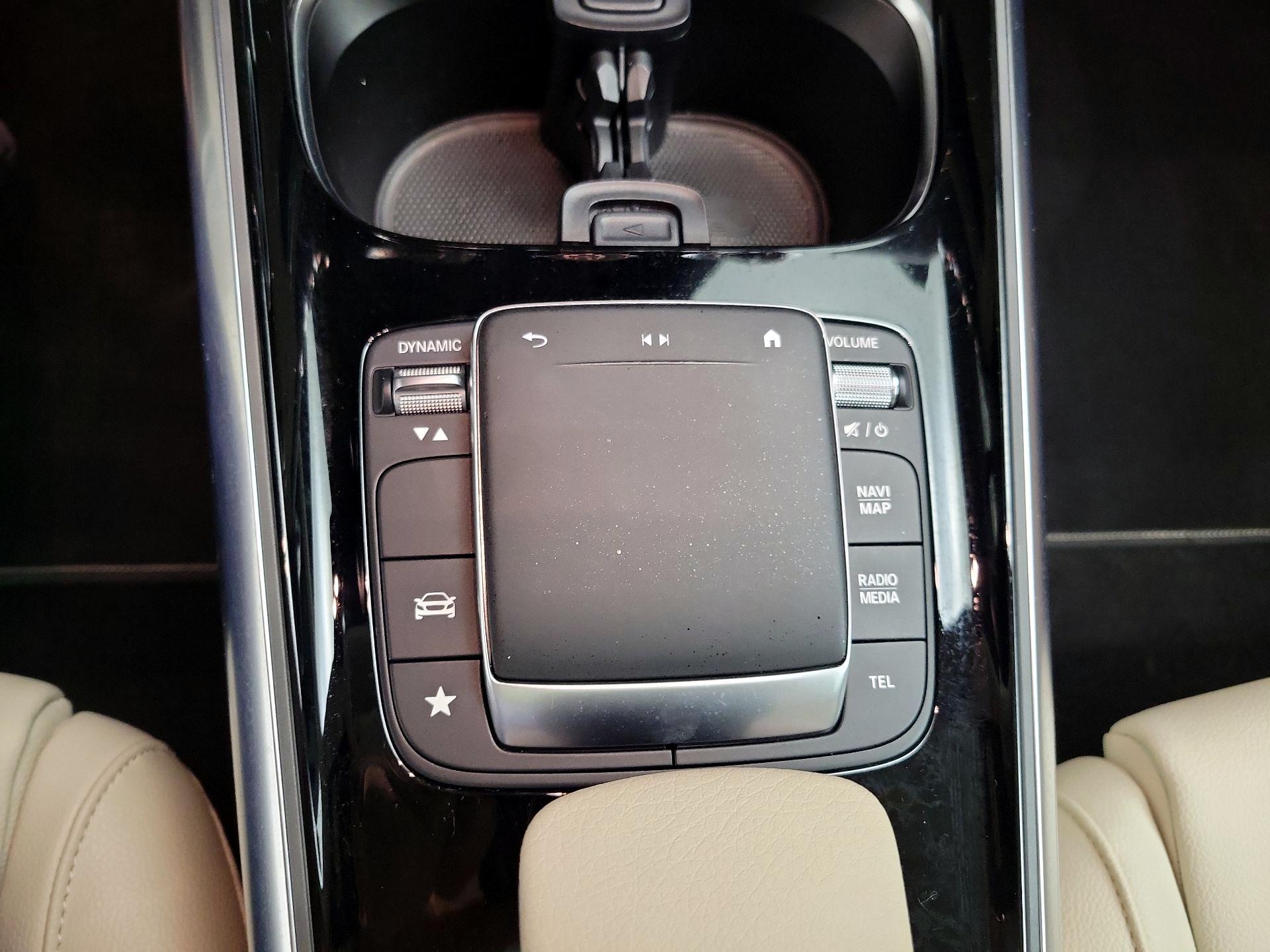 Thumbnail: 2022 Mercedes-Benz GLA - 18