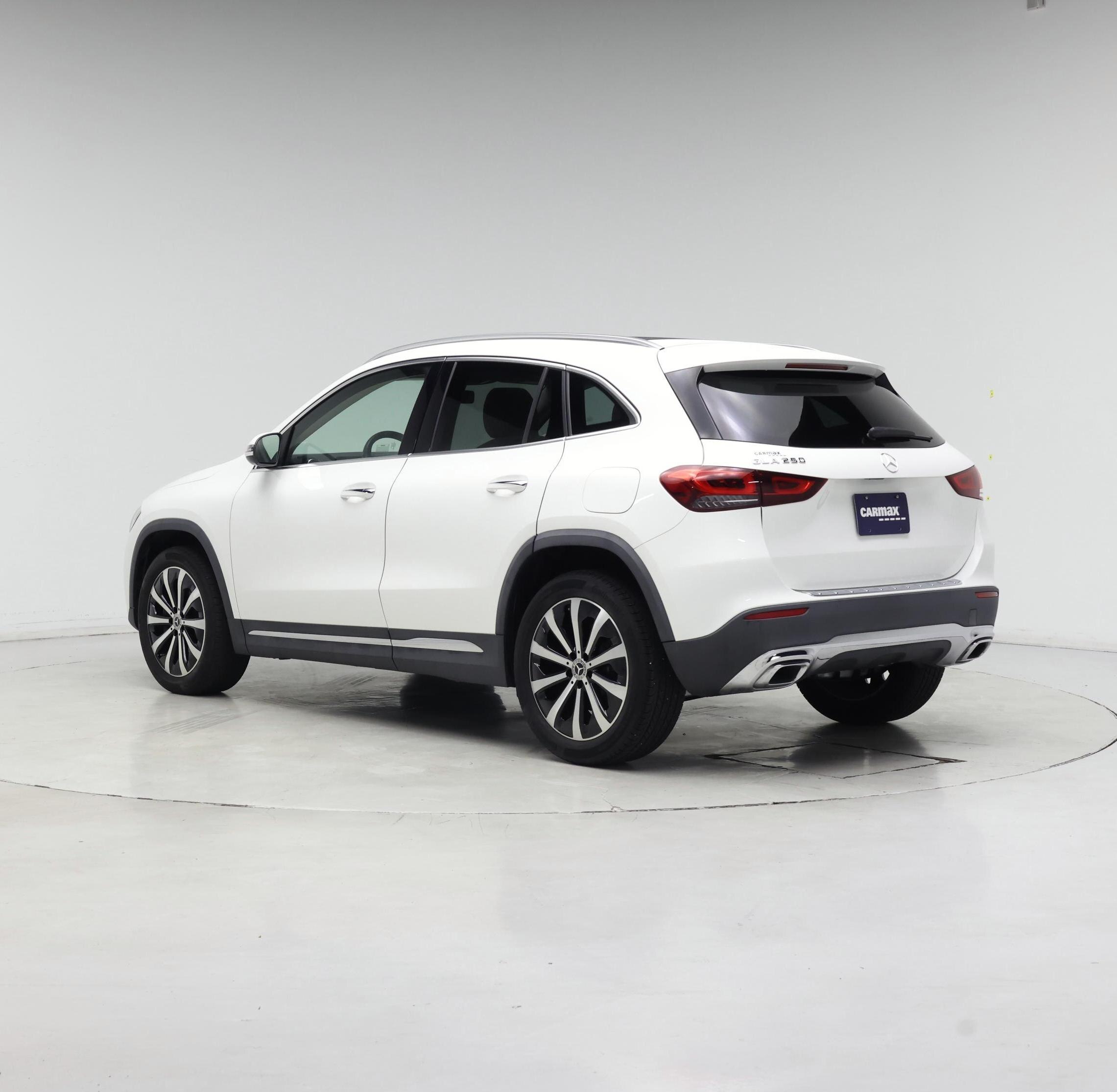 Thumbnail: 2022 Mercedes-Benz GLA - 2