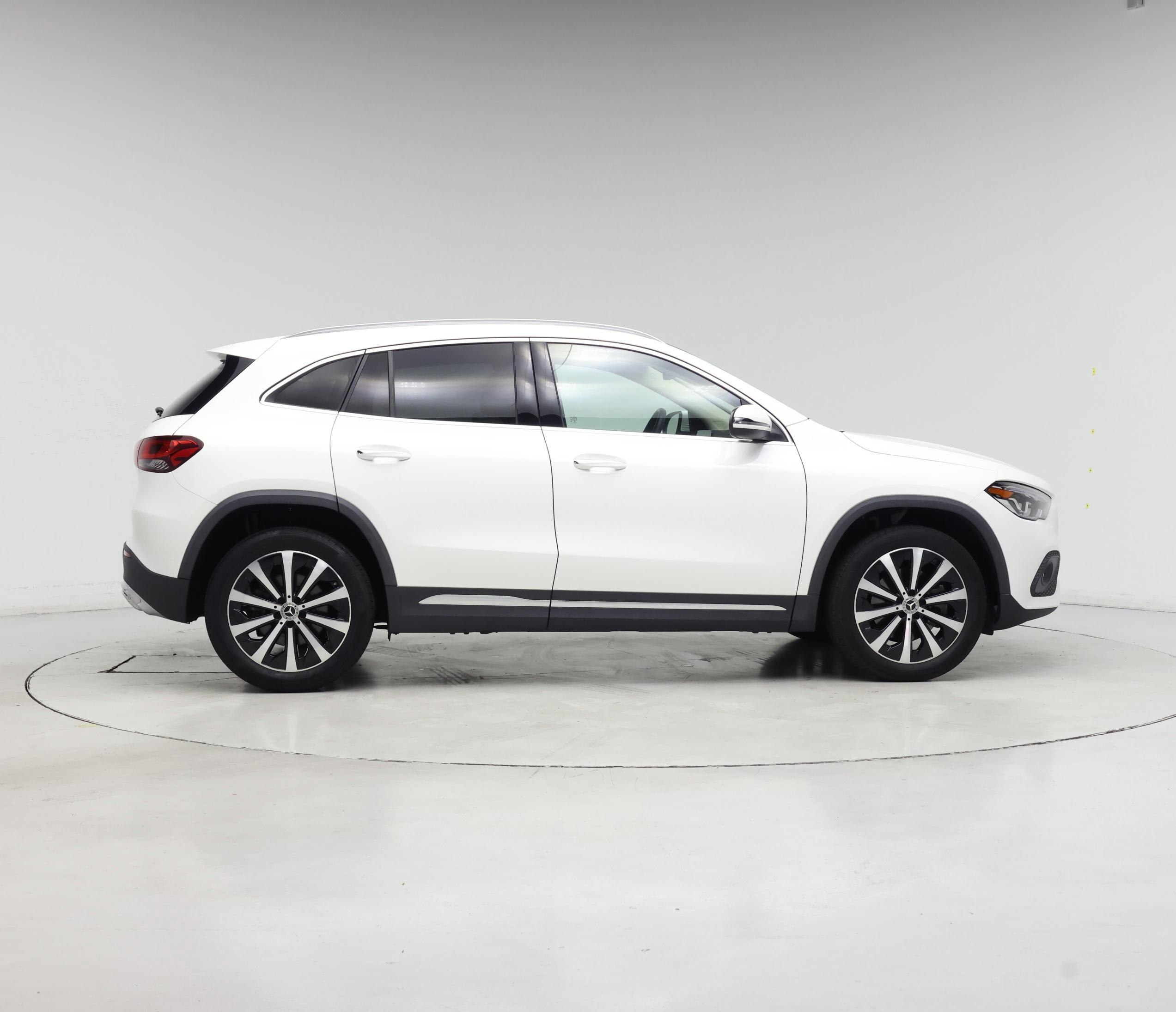 Thumbnail: 2022 Mercedes-Benz GLA - 7