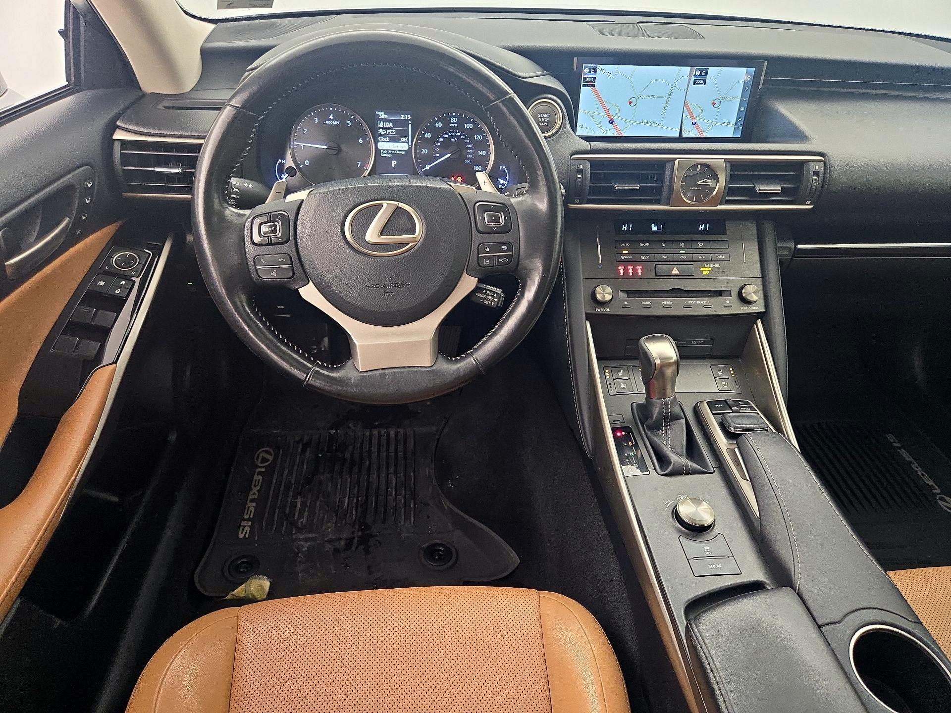 Thumbnail: 2019 Lexus IS - 10