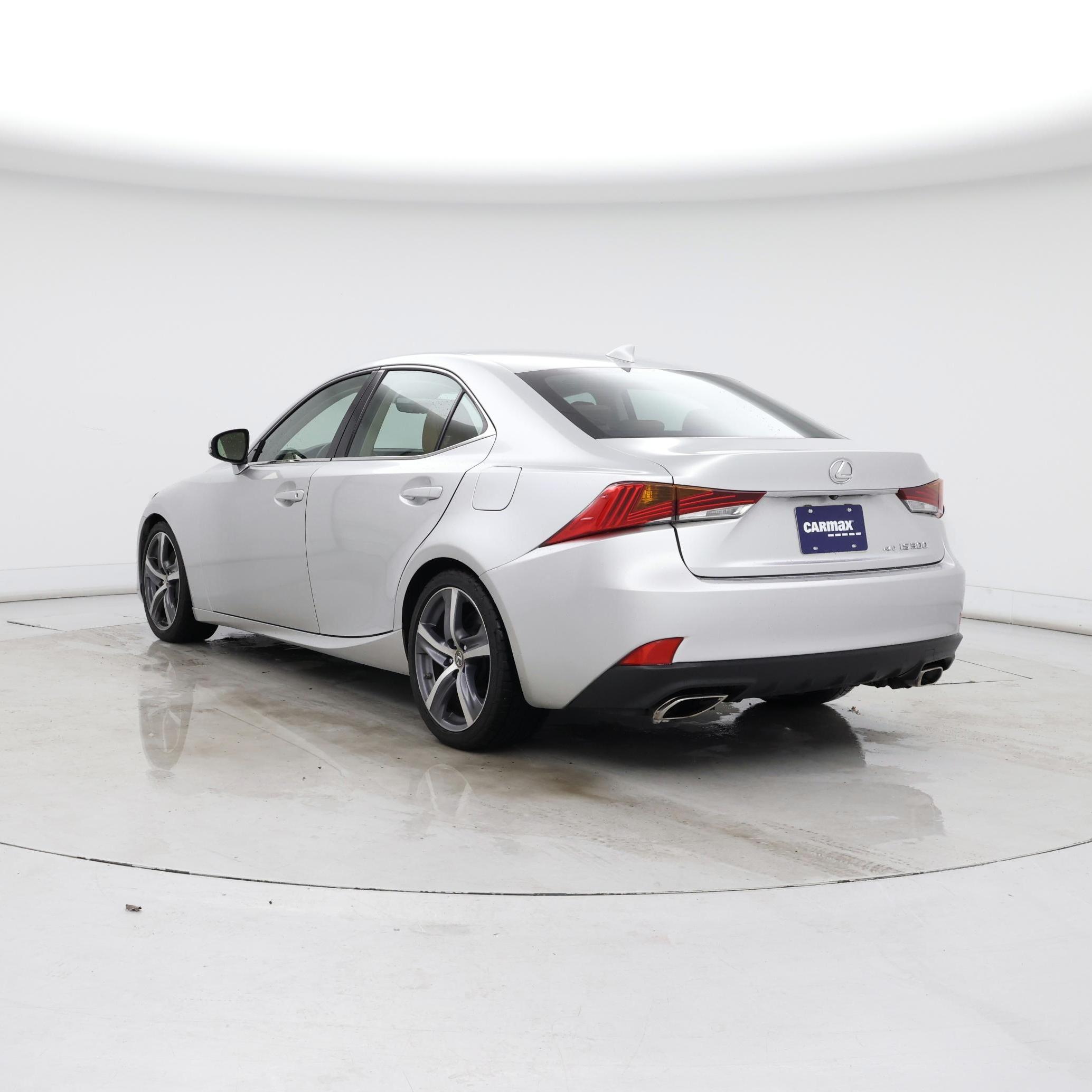 Thumbnail: 2019 Lexus IS - 2