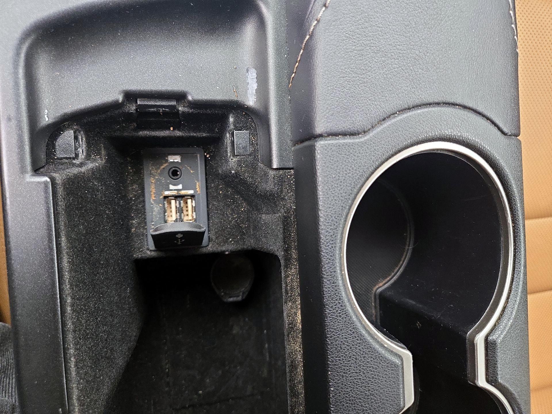 Thumbnail: 2019 Lexus IS - 19