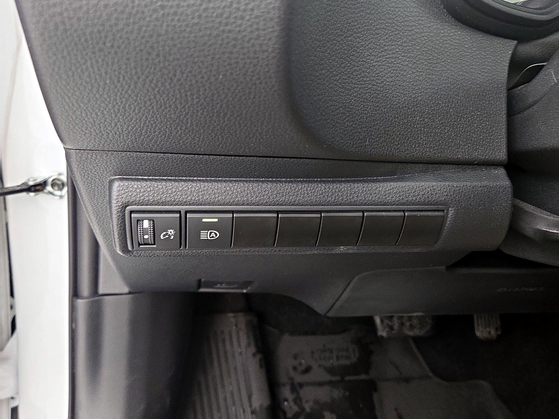 Thumbnail: 2024 Toyota Corolla - 13