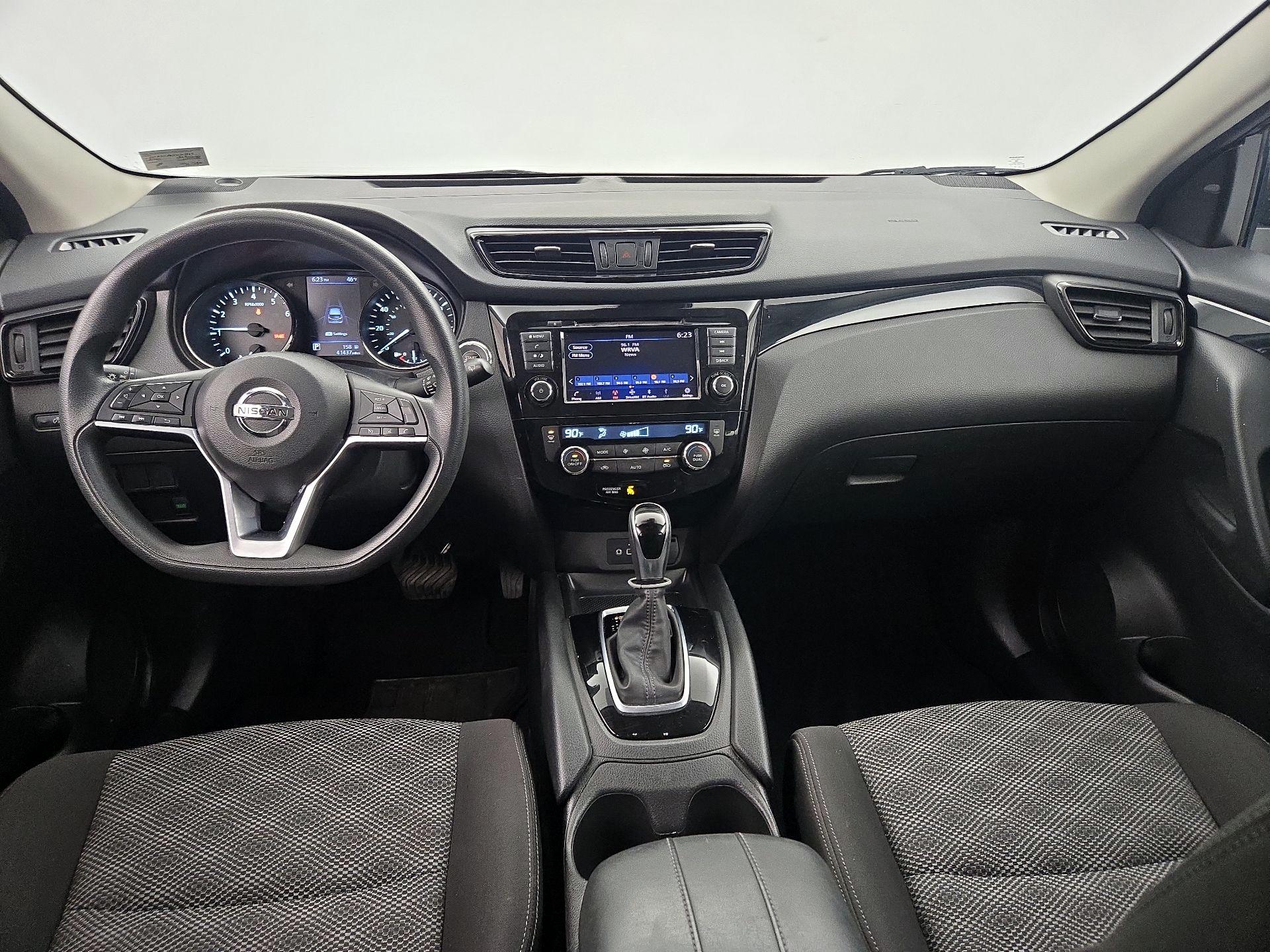 Thumbnail: 2019 Nissan Rogue Sport - 9