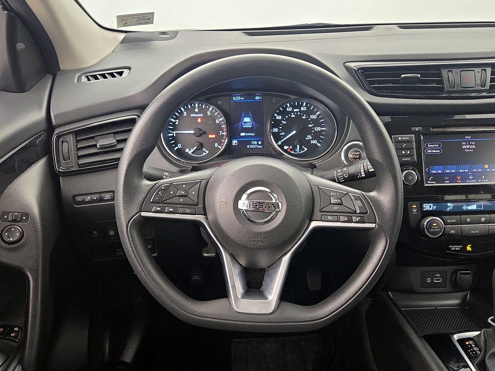 Thumbnail: 2019 Nissan Rogue Sport - 10