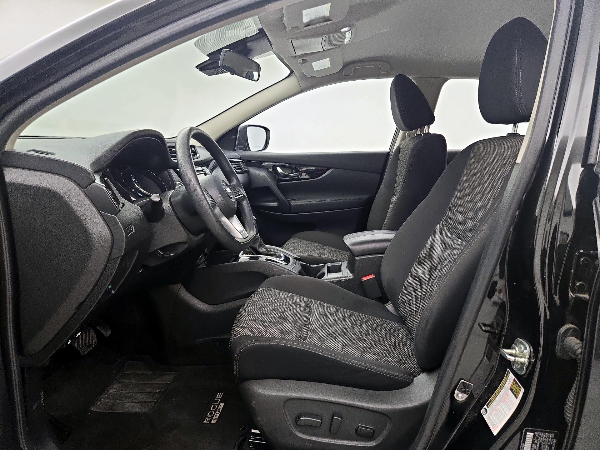 Thumbnail: 2019 Nissan Rogue Sport - 11