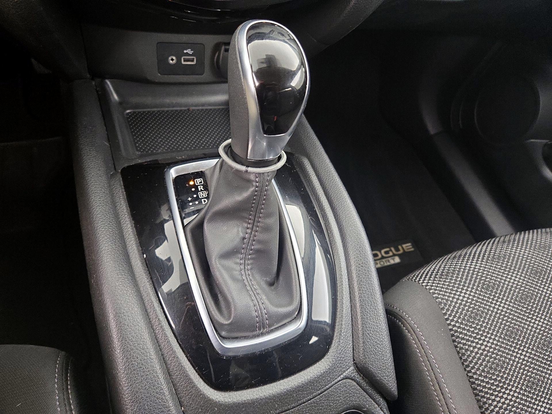 Thumbnail: 2019 Nissan Rogue Sport - 17