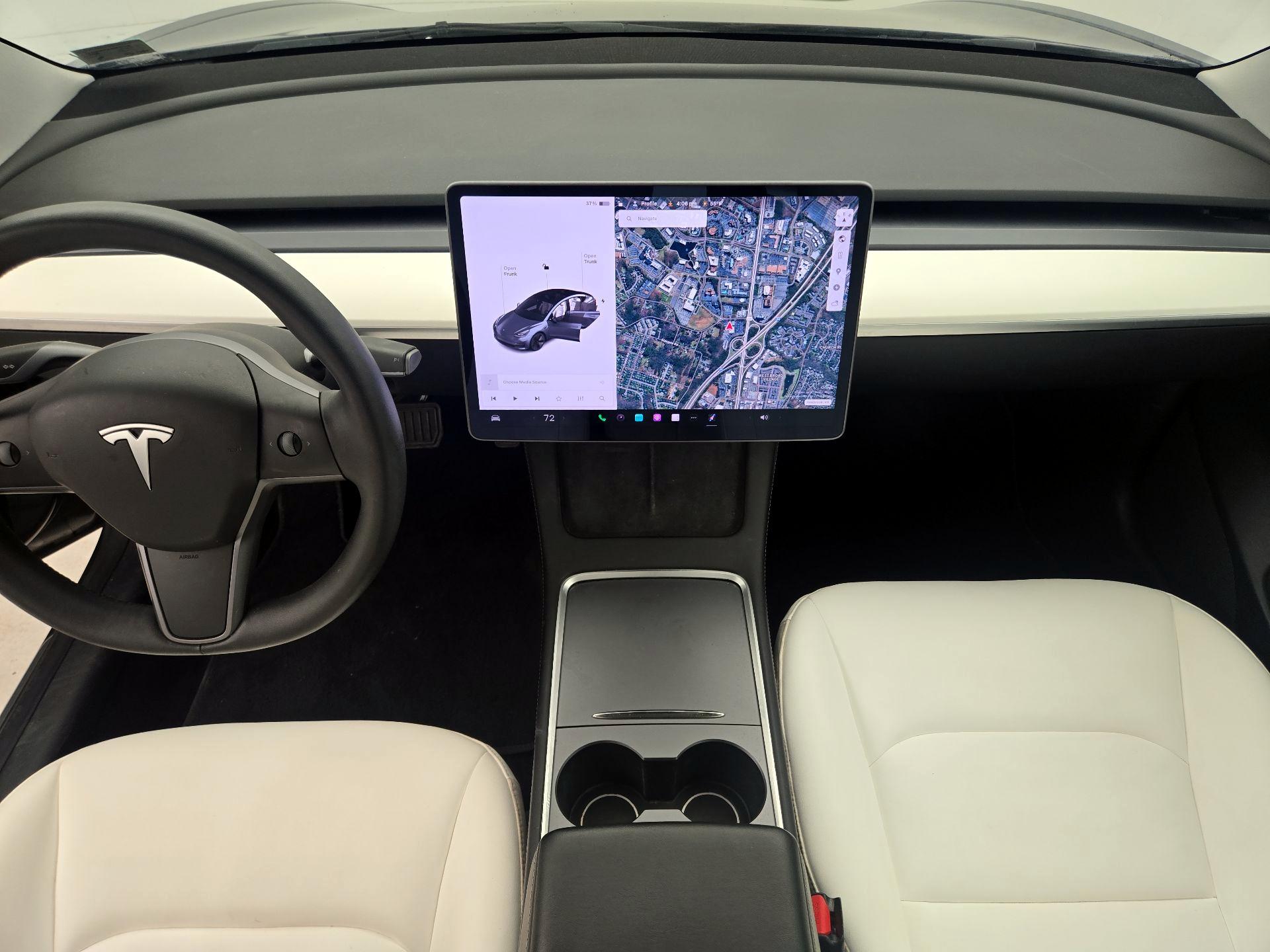 Thumbnail: 2022 Tesla Model 3 - 9