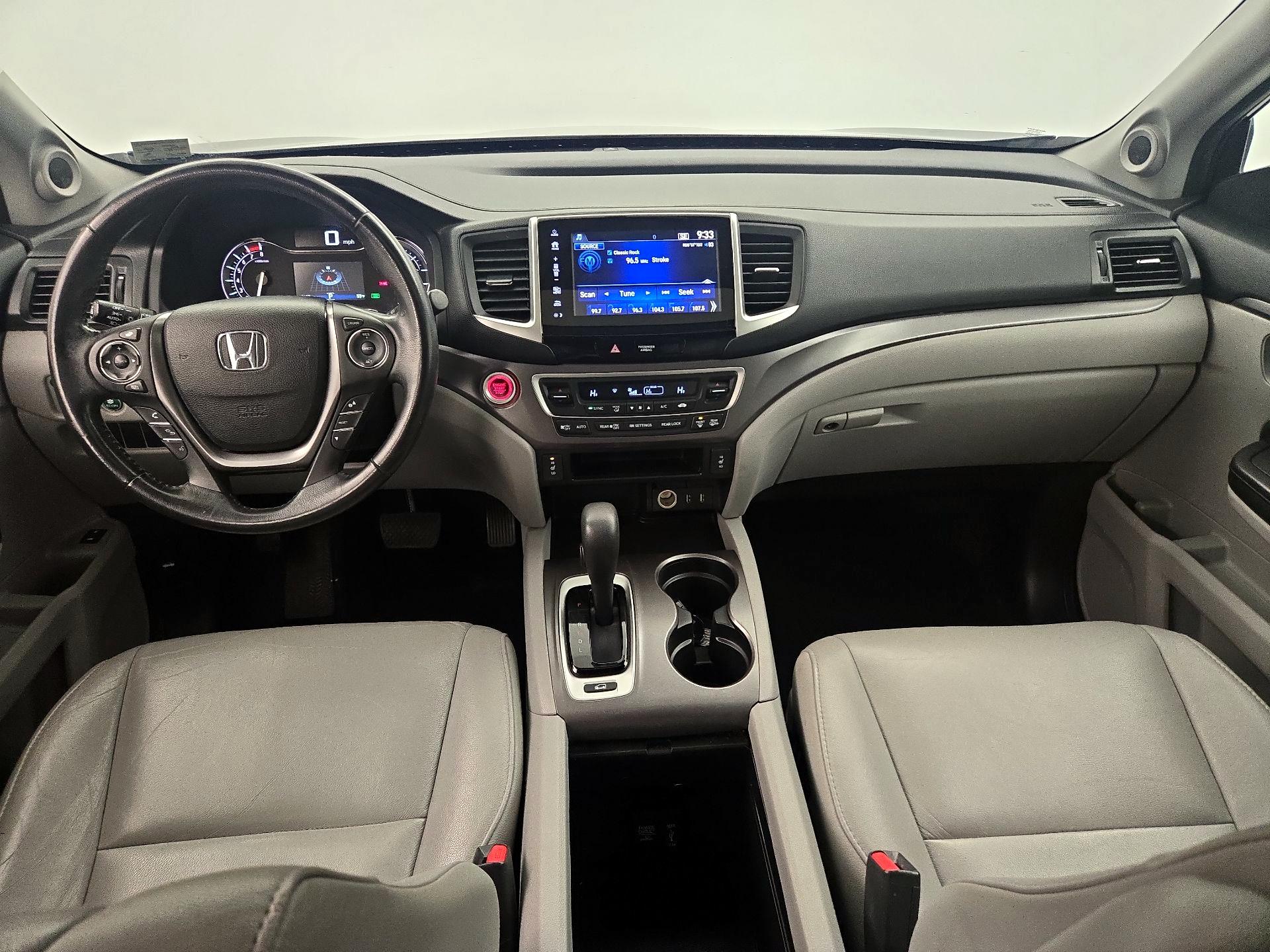 Thumbnail: 2018 Honda Pilot - 9