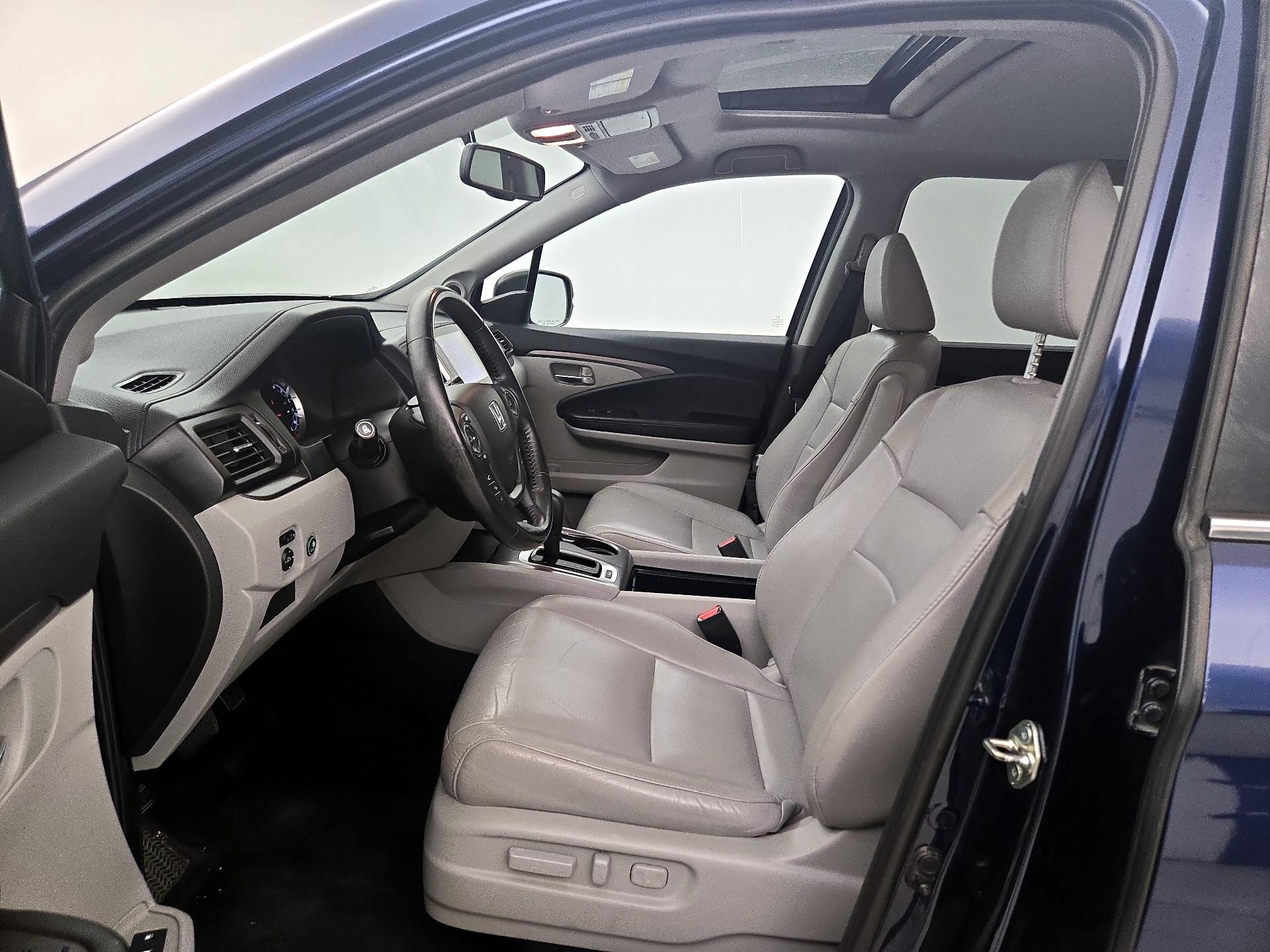 Thumbnail: 2018 Honda Pilot - 11