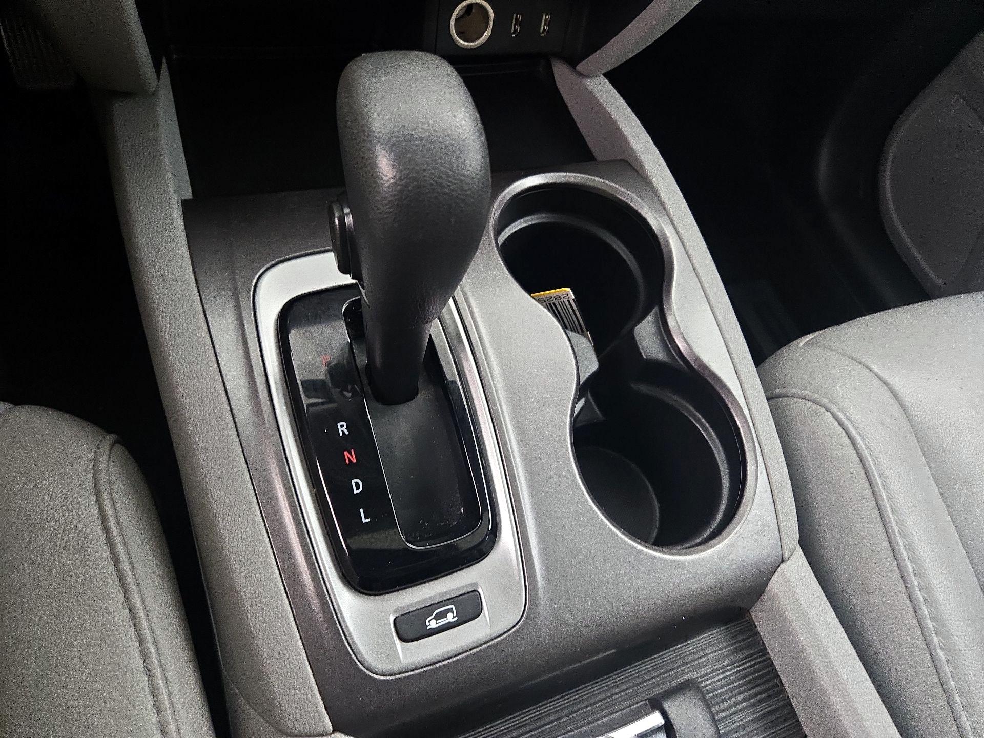 Thumbnail: 2018 Honda Pilot - 17