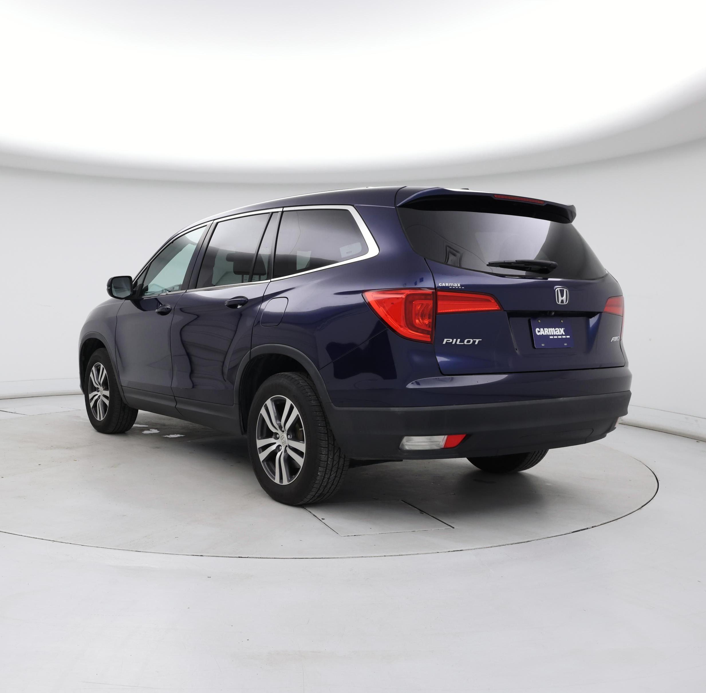 Thumbnail: 2018 Honda Pilot - 2