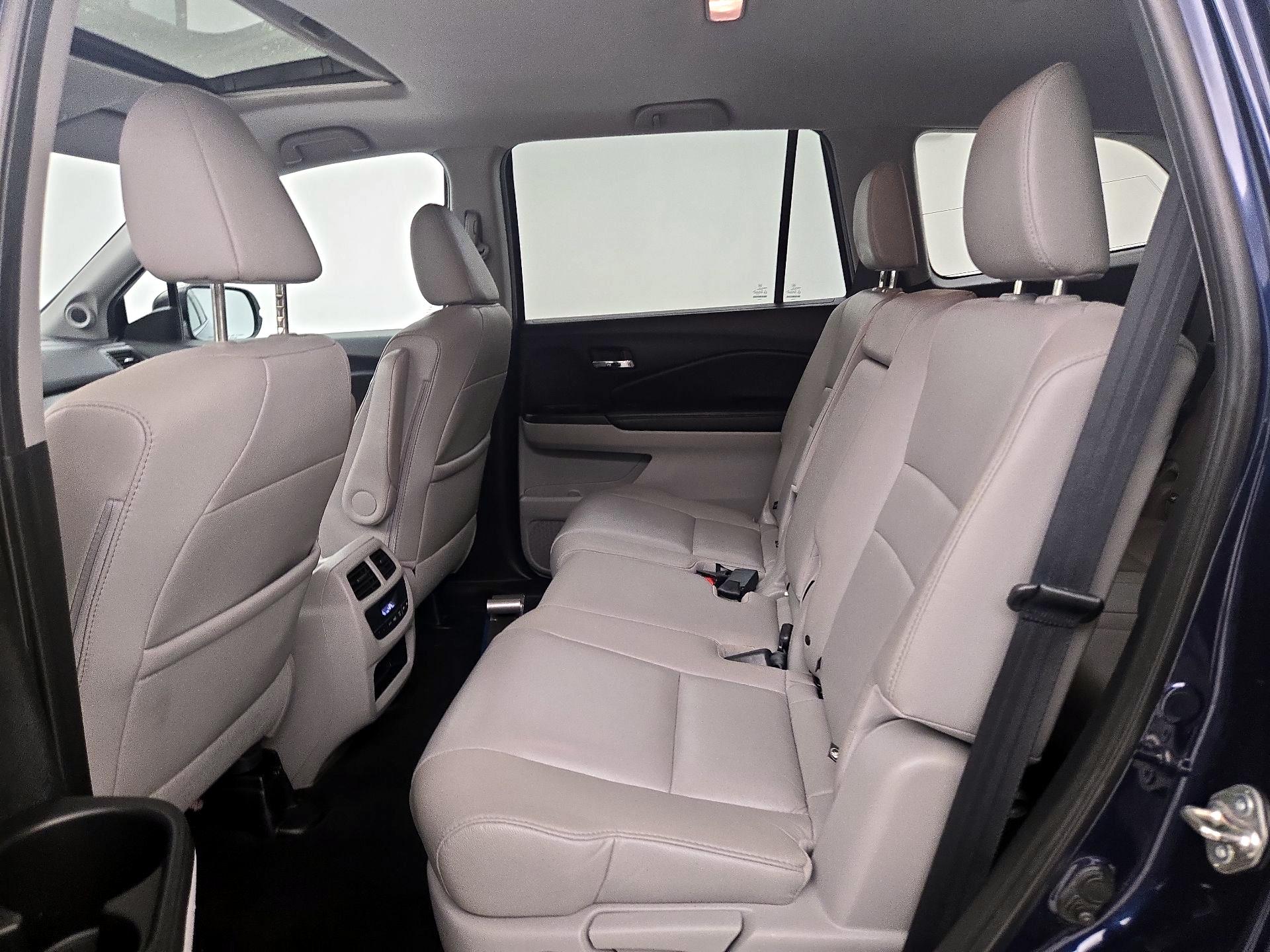 Thumbnail: 2018 Honda Pilot - 20