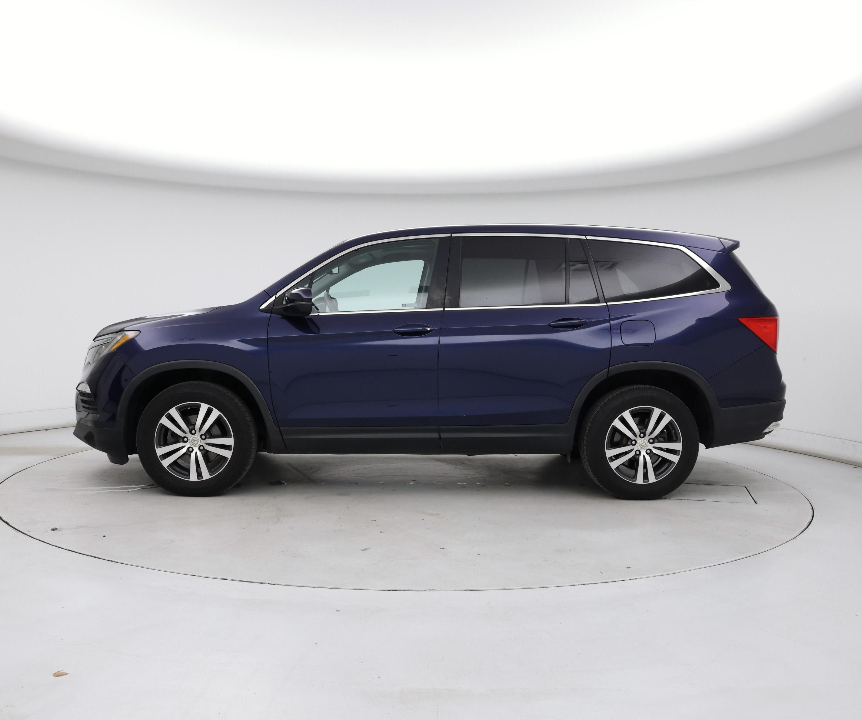 Thumbnail: 2018 Honda Pilot - 3