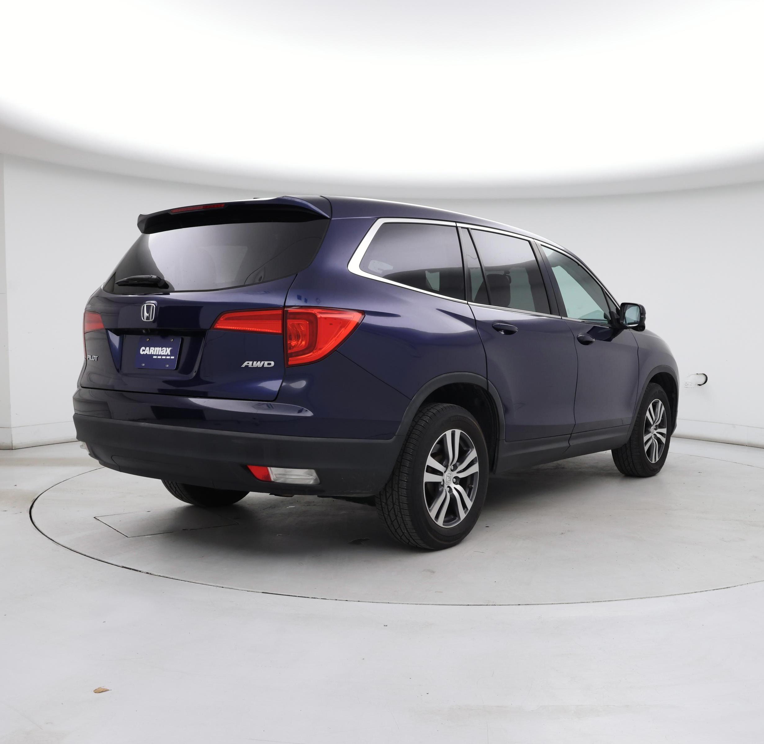 Thumbnail: 2018 Honda Pilot - 8