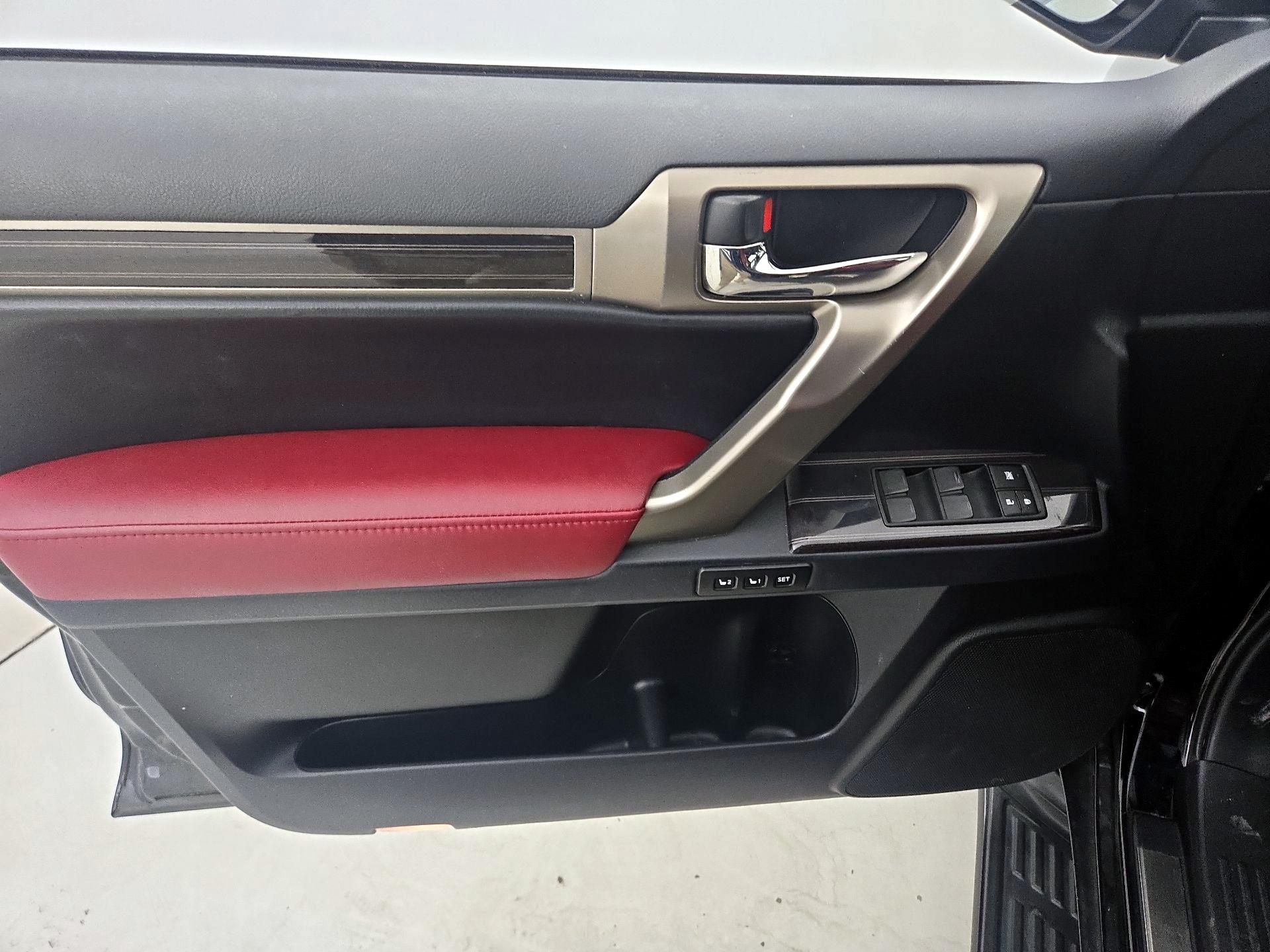 Thumbnail: 2021 Lexus GX - 12