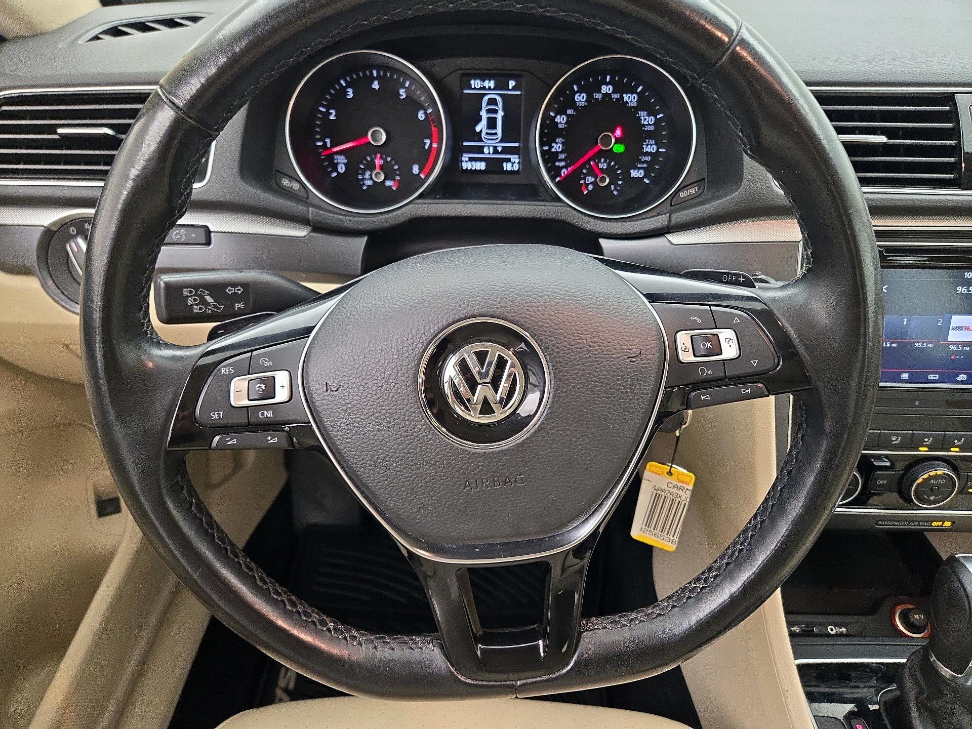 Thumbnail: 2018 Volkswagen Passat - 10