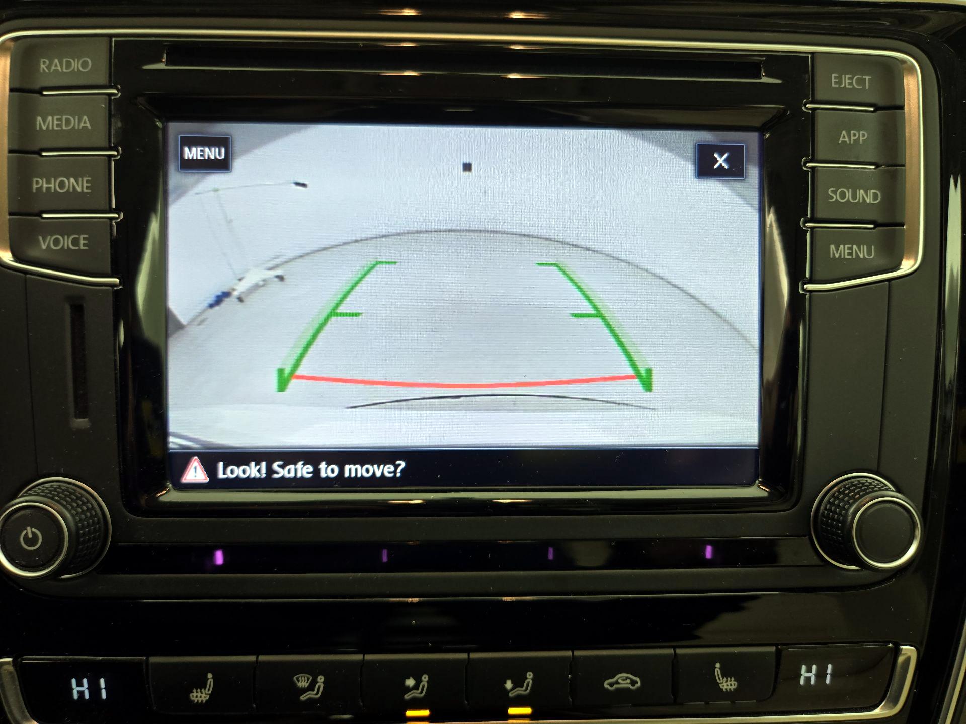 Thumbnail: 2018 Volkswagen Passat - 13