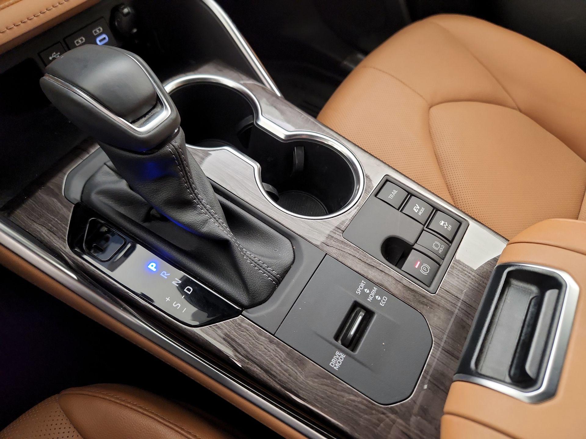 Thumbnail: 2024 Toyota Highlander - 17