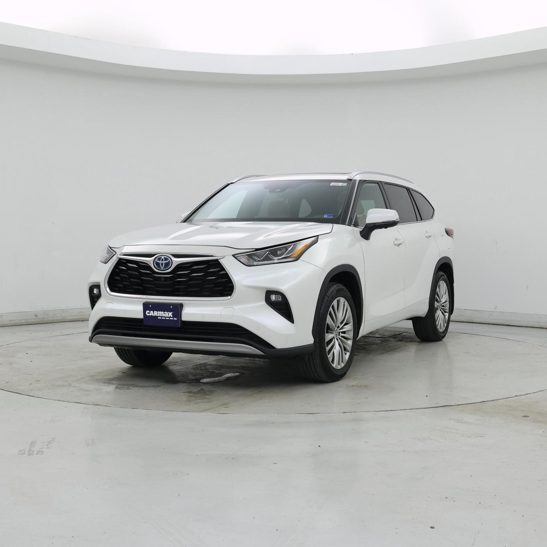 Thumbnail: 2024 Toyota Highlander - 4