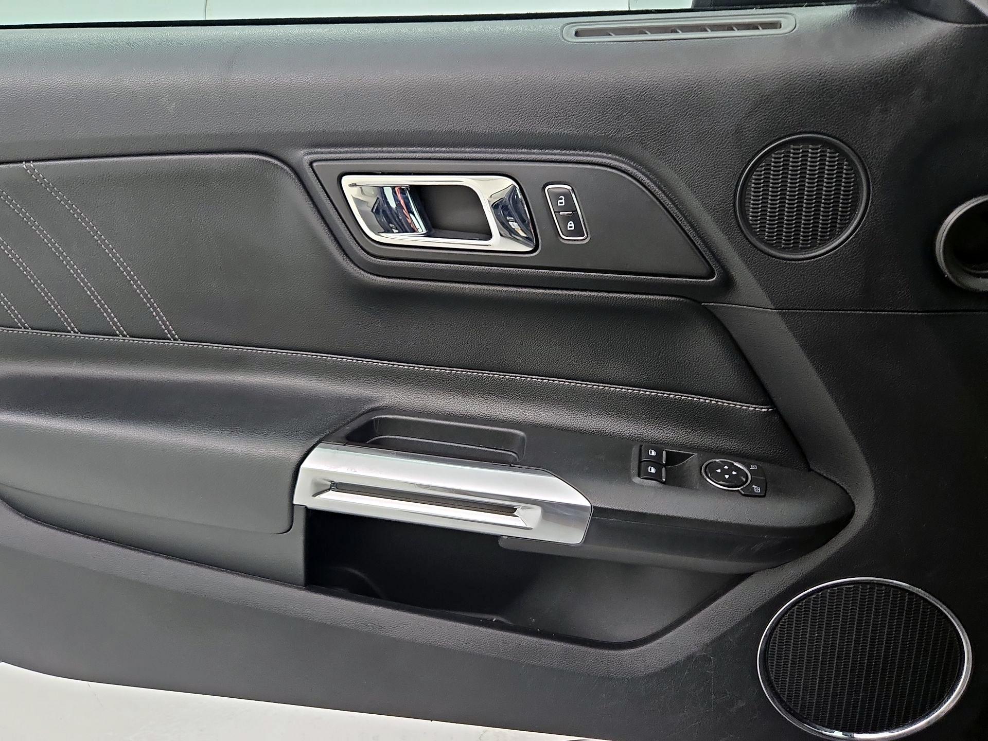 Thumbnail: 2015 Ford Mustang - 12