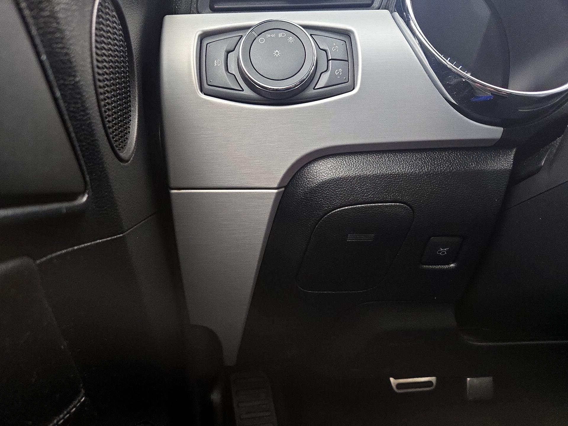 Thumbnail: 2015 Ford Mustang - 13