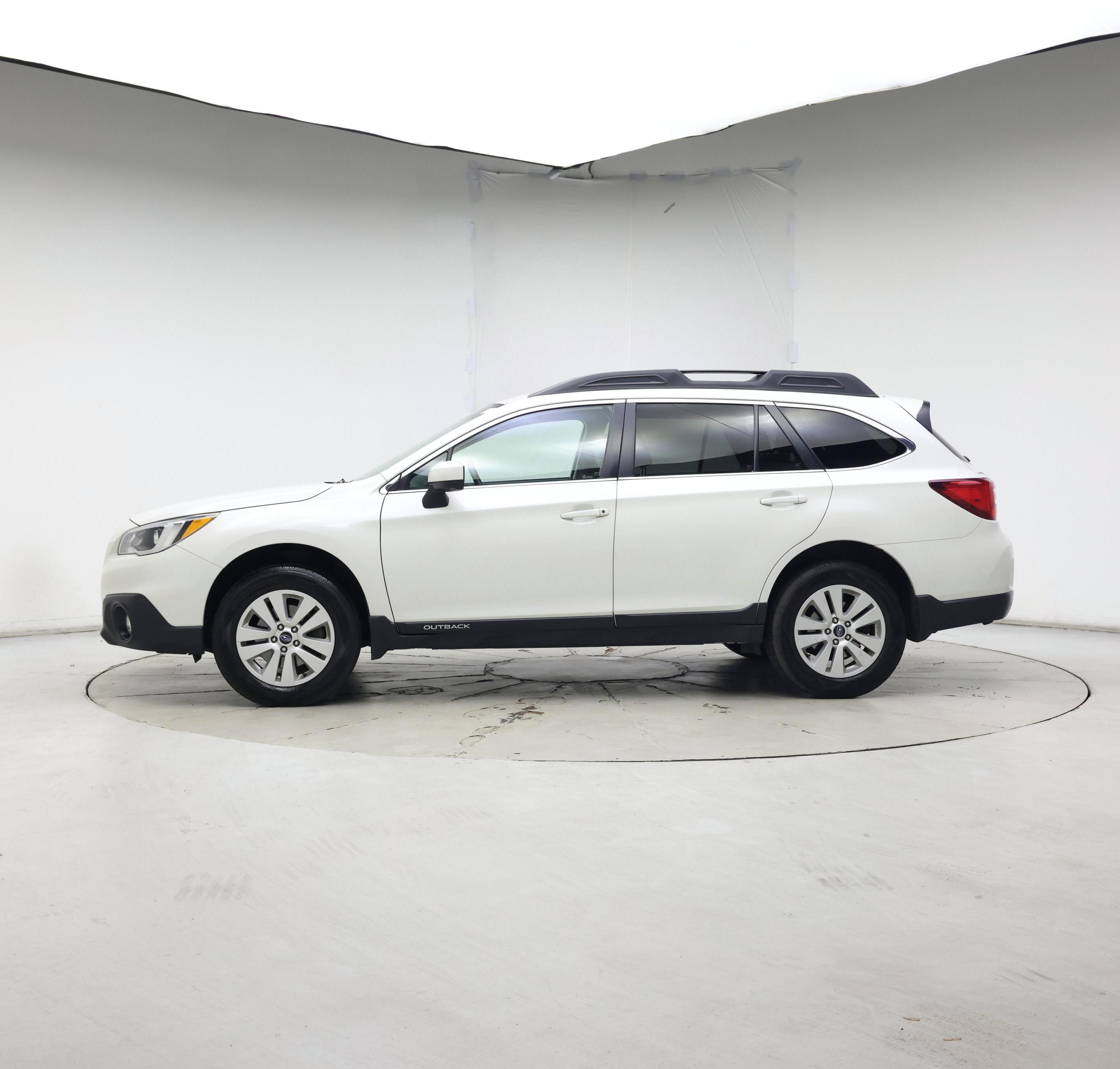 Thumbnail: 2015 Subaru Outback - 3