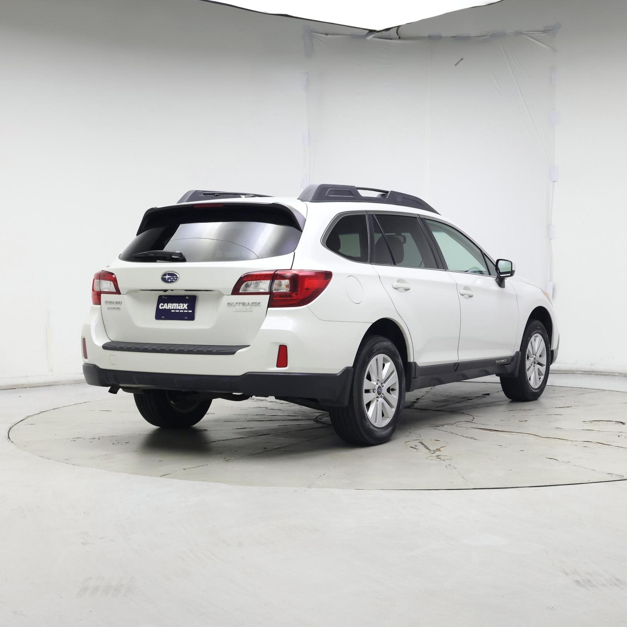 Thumbnail: 2015 Subaru Outback - 8