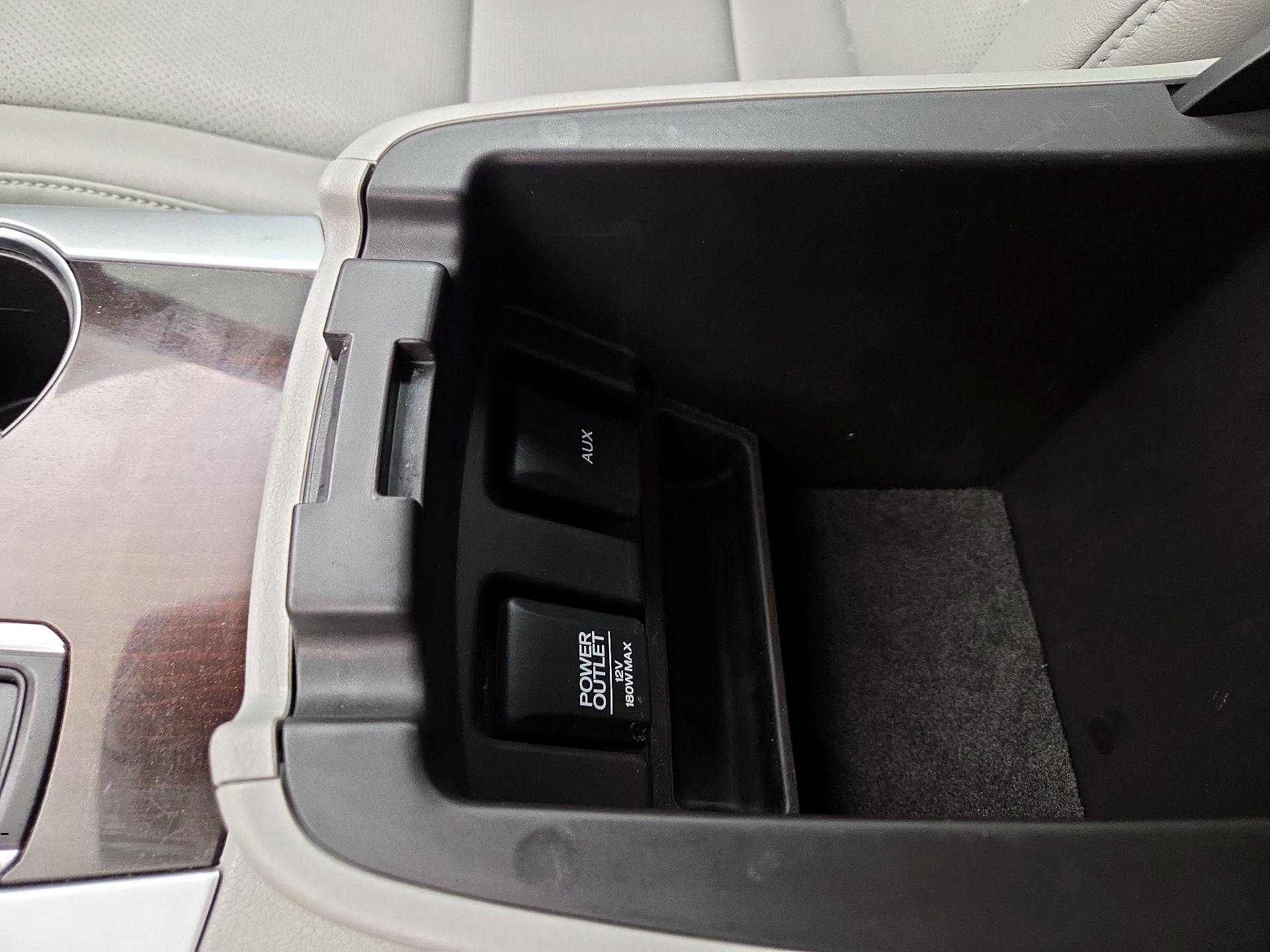 Thumbnail: 2015 Acura TLX - 19