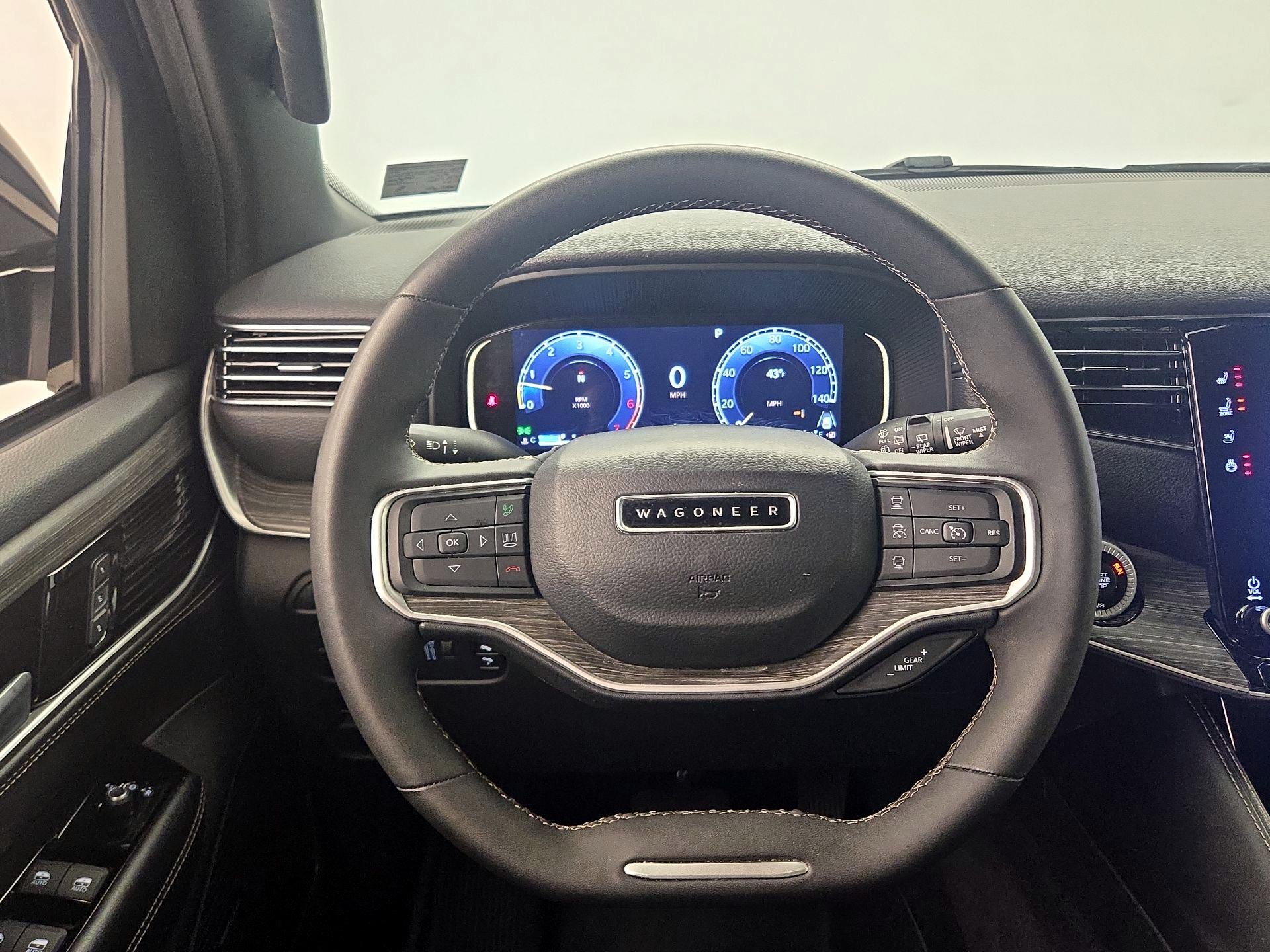 Thumbnail: 2024 Jeep Wagoneer - 10