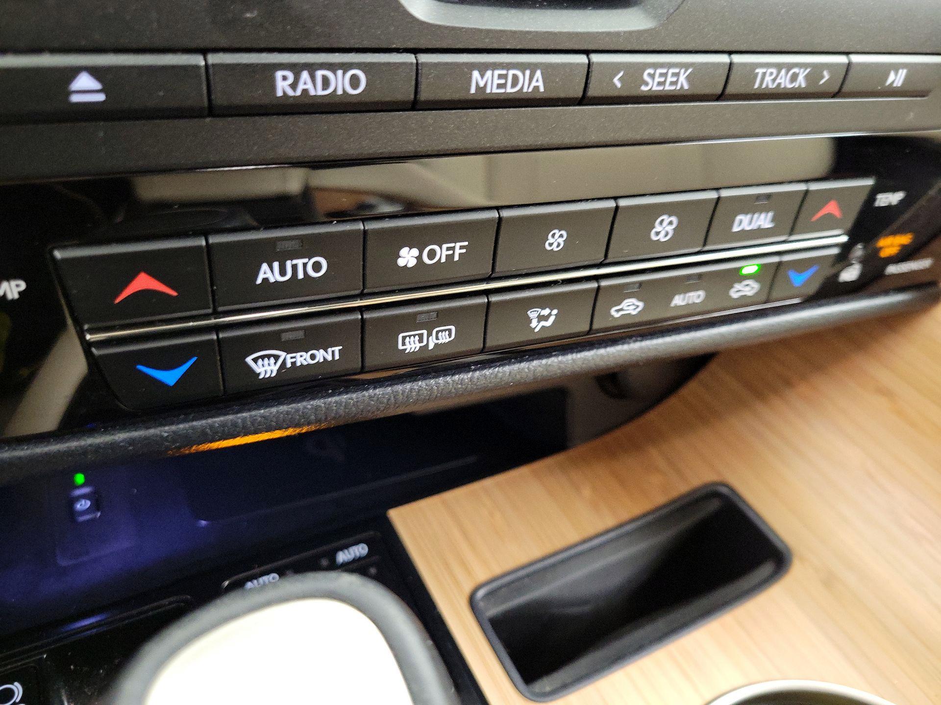 Thumbnail: 2021 Lexus RX - 17