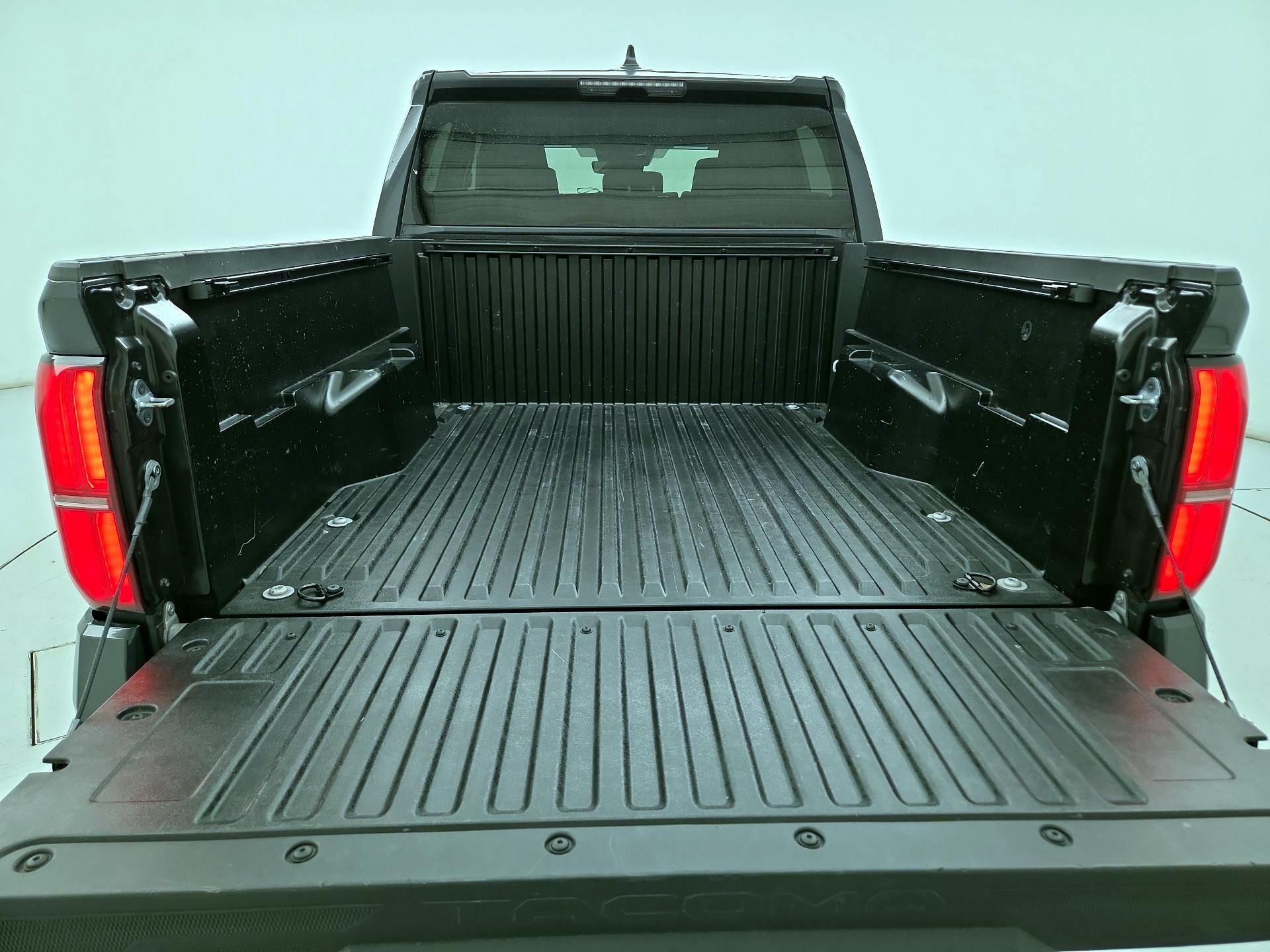 Thumbnail: 2024 Toyota Tacoma - 20