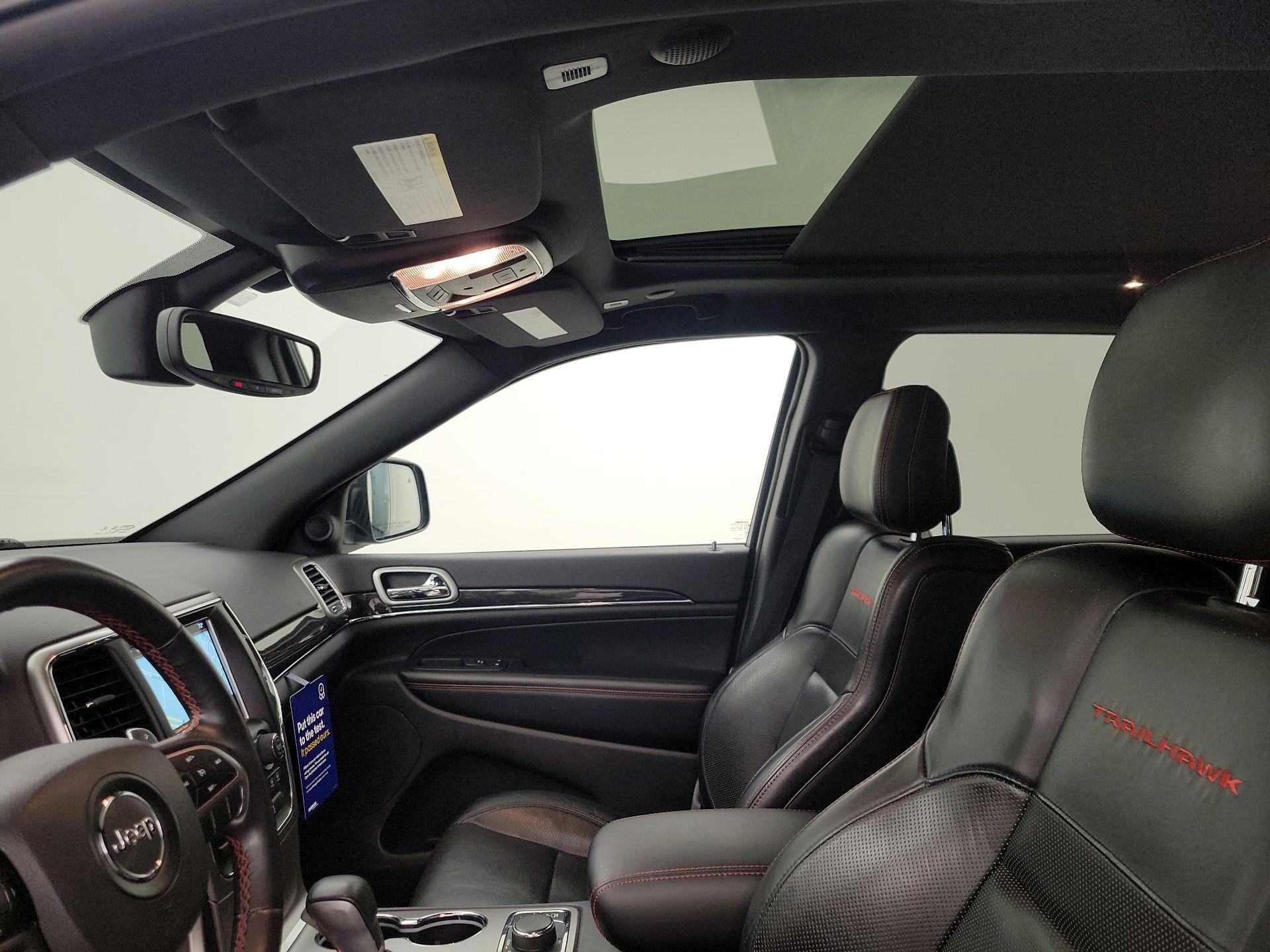 Thumbnail: 2018 Jeep Grand Cherokee - 20