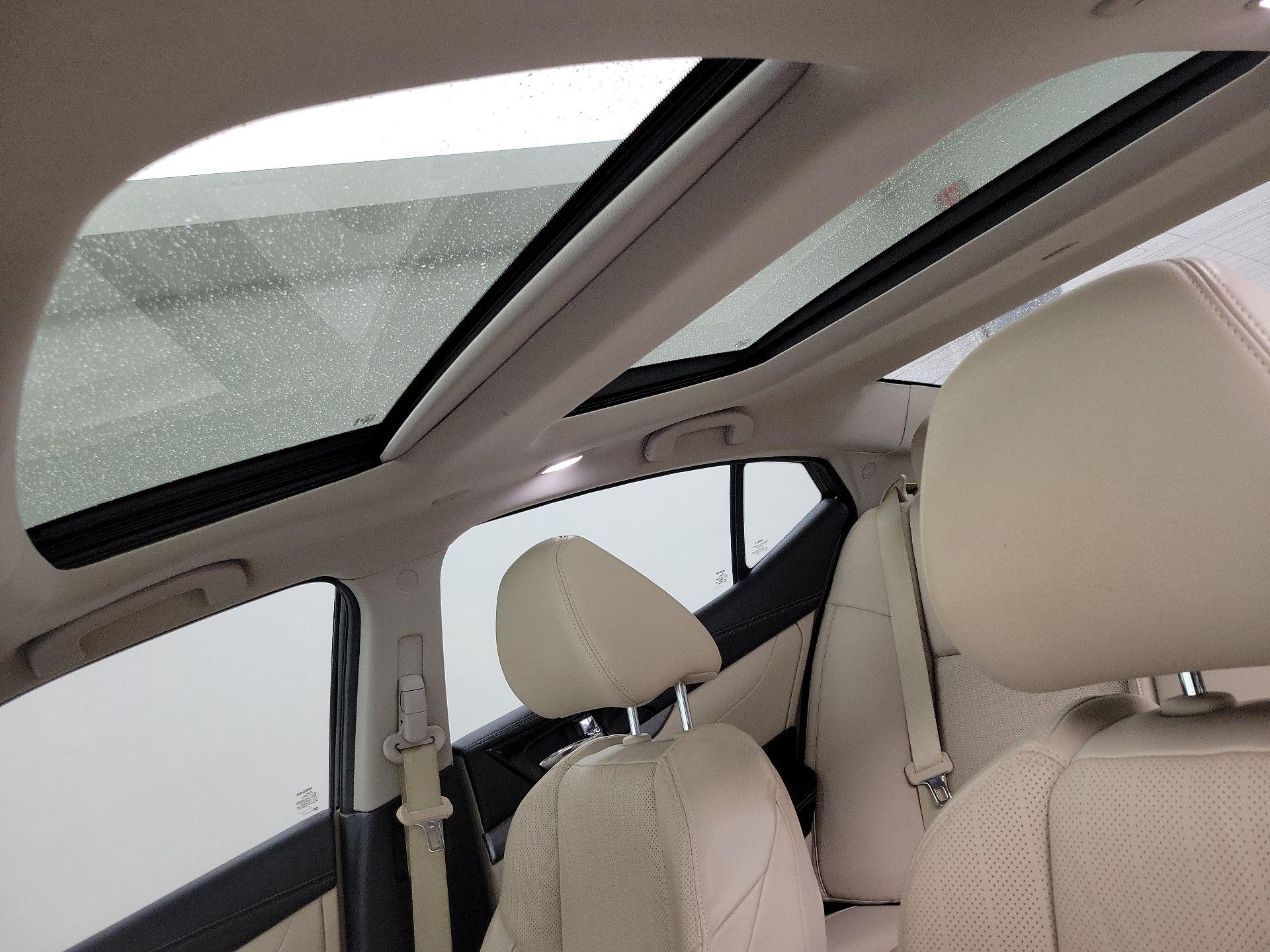 Thumbnail: 2017 Nissan Maxima - 20